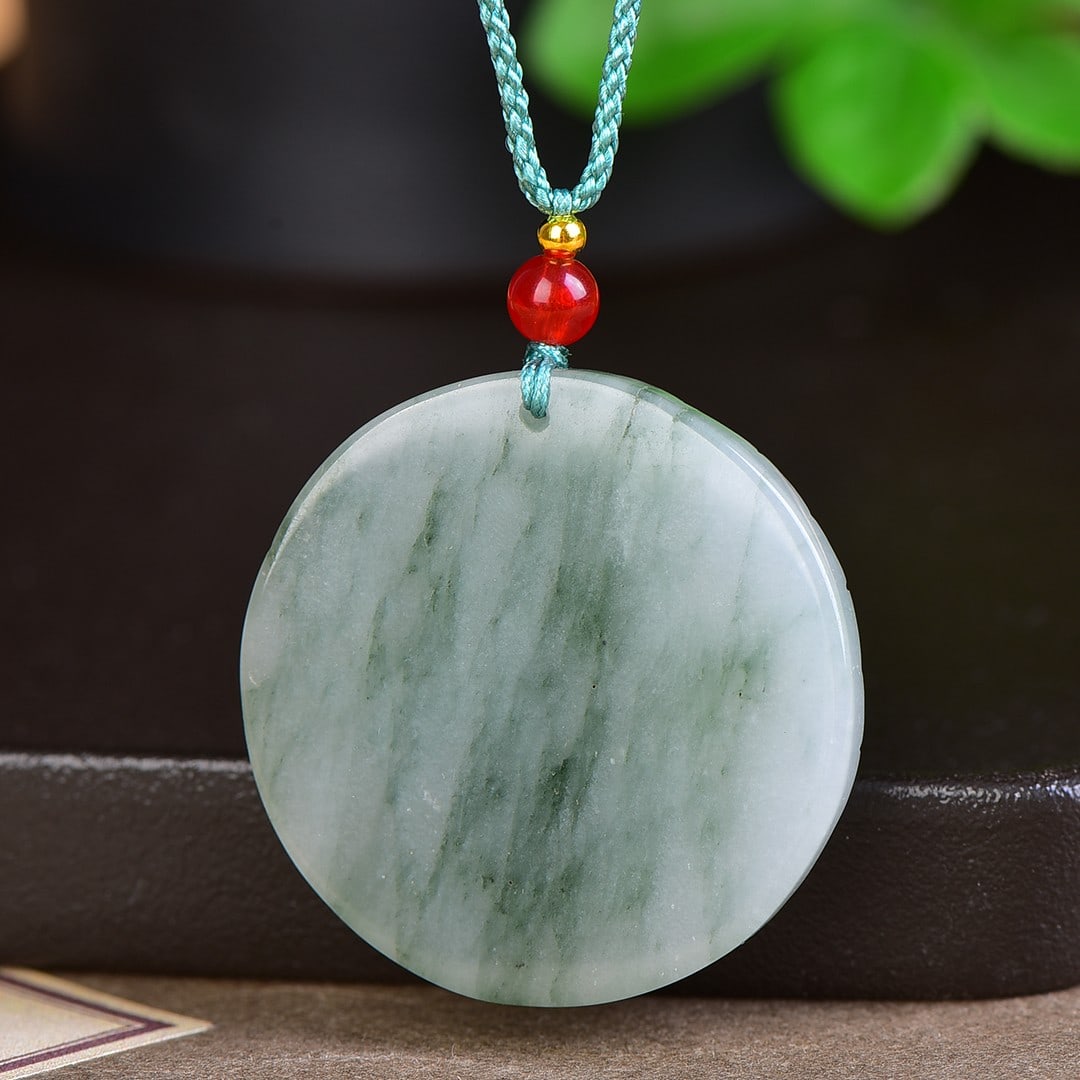 An Exquisite Jadeite Flower Pattern Pendant - 3