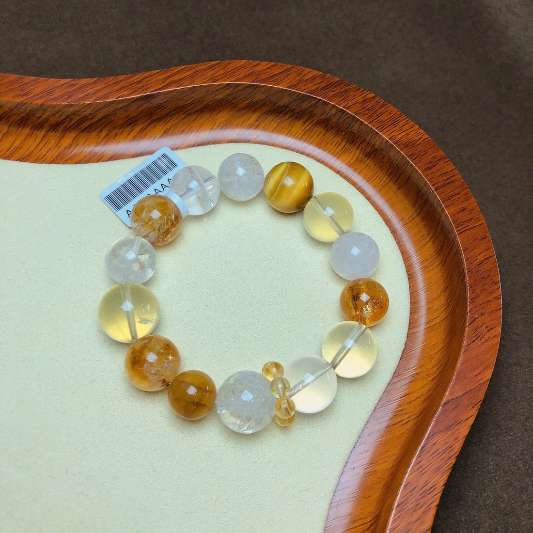An Exquisite Crystal Bracelet: An Exquisite Crystal Bracelet,Size:12.8mm,15.1mm,Weight:51.1g 水晶手串