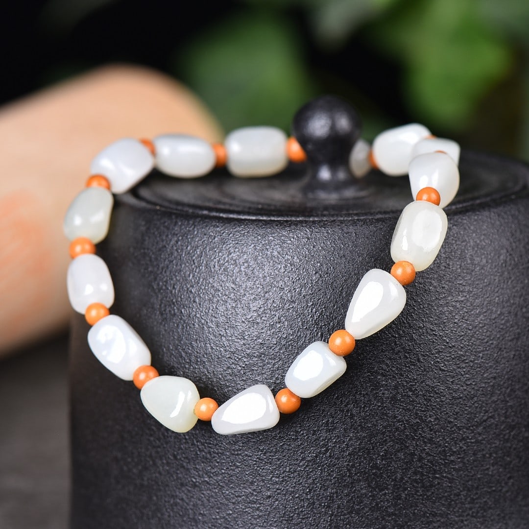 An Exquisite White Jade Bracelets - 2