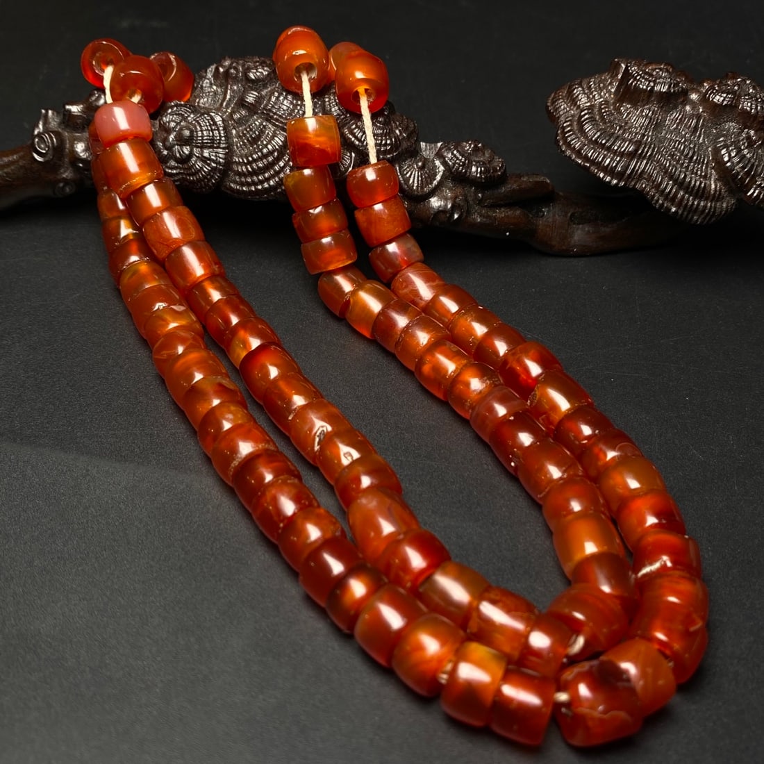 A Precious Agate Necklace - 3