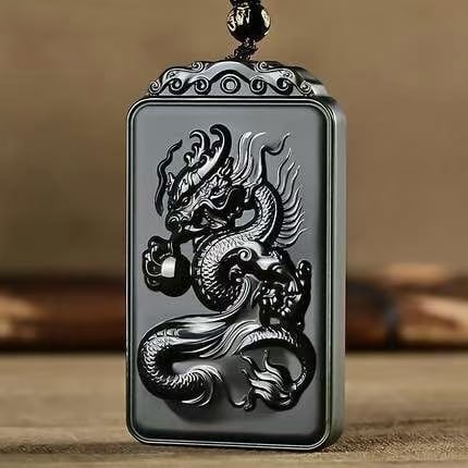 An Exquisite Cyan jade Dragon Pattern Pendant: An Exquisite Cyan jade Dragon Pattern Pendant 青玉龙纹挂件
