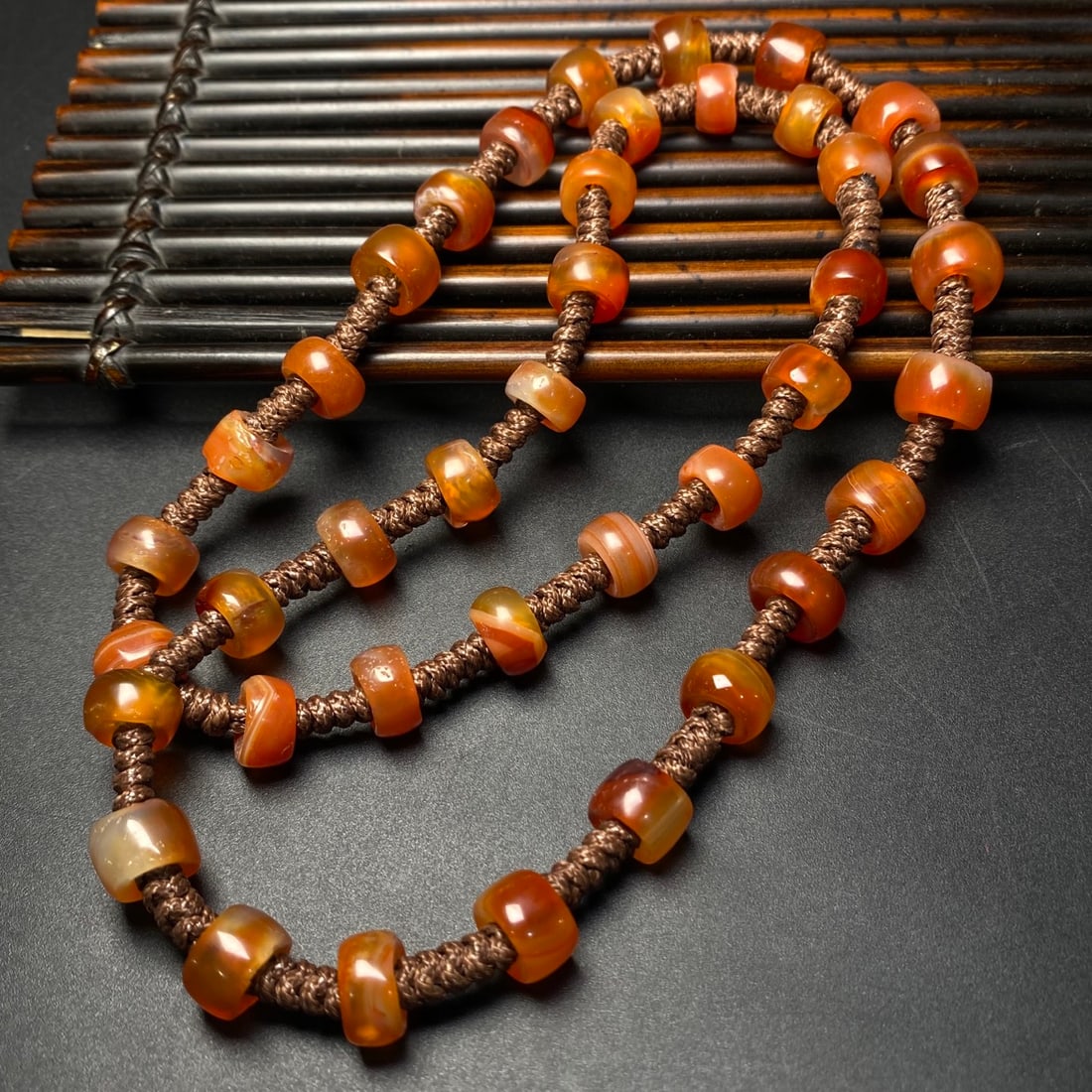 A Precious Agate Necklace - 4