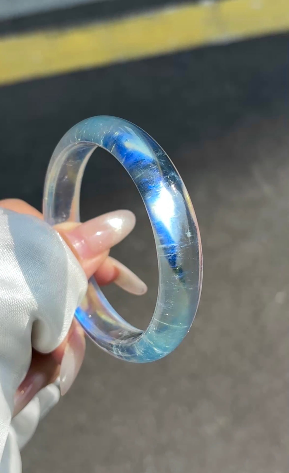 An Exquisite Aquamarine Bracelet: An Exquisite Aquamarine Bracelet,Size:59mmx13.3mmx8mm,Weight:46g 海蓝宝手镯