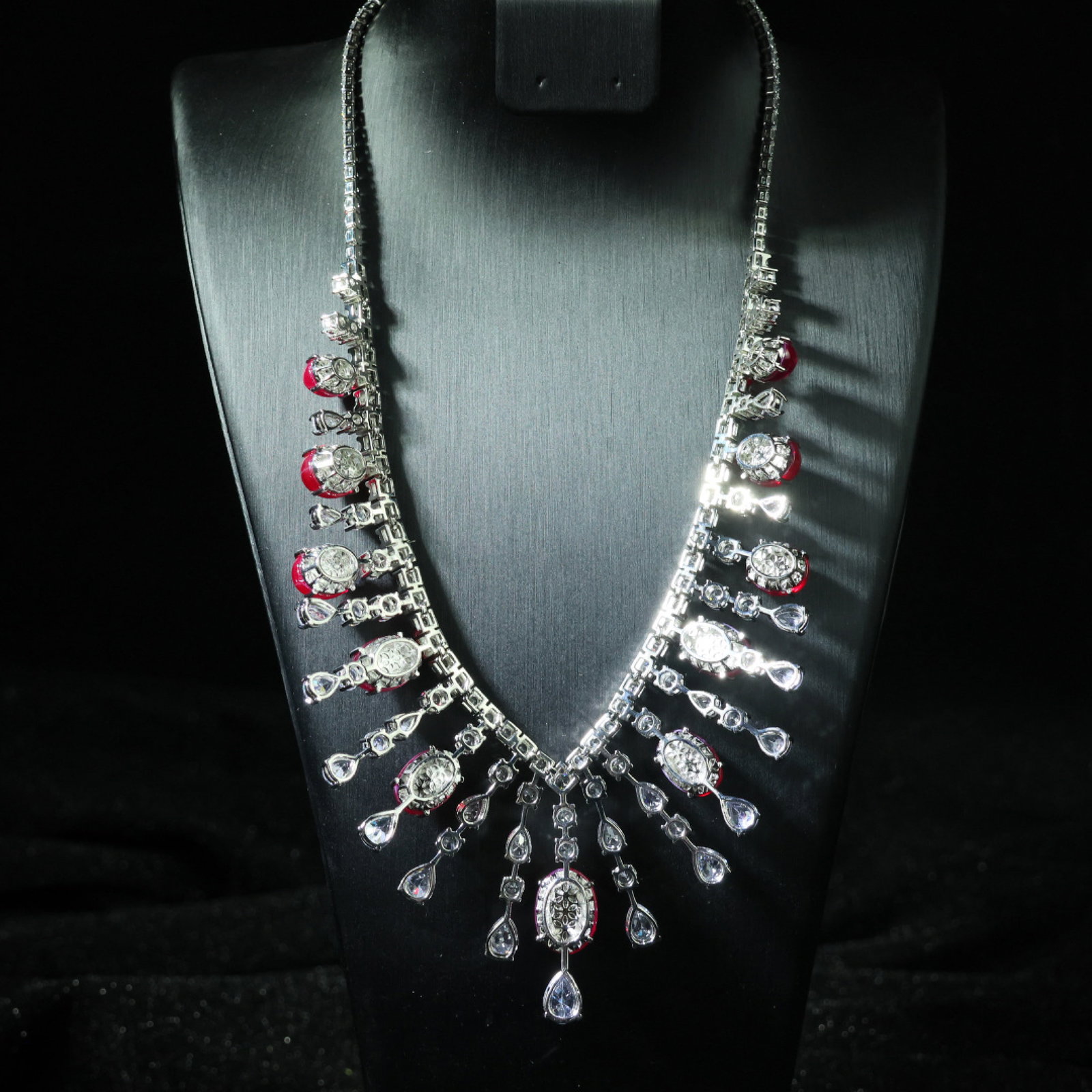 An Exquisite Necklace - 7