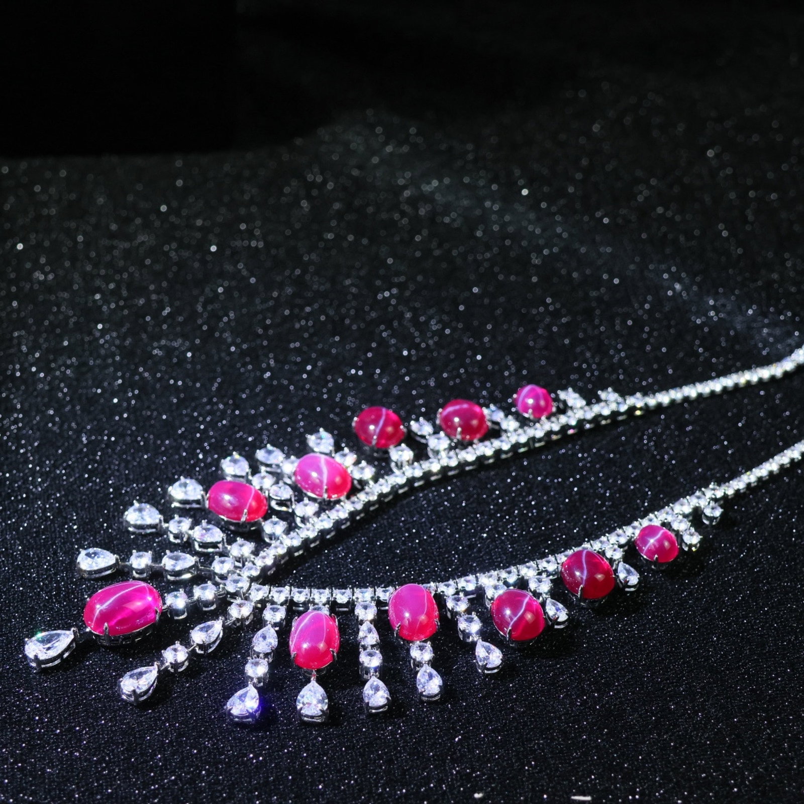 An Exquisite Necklace - 8