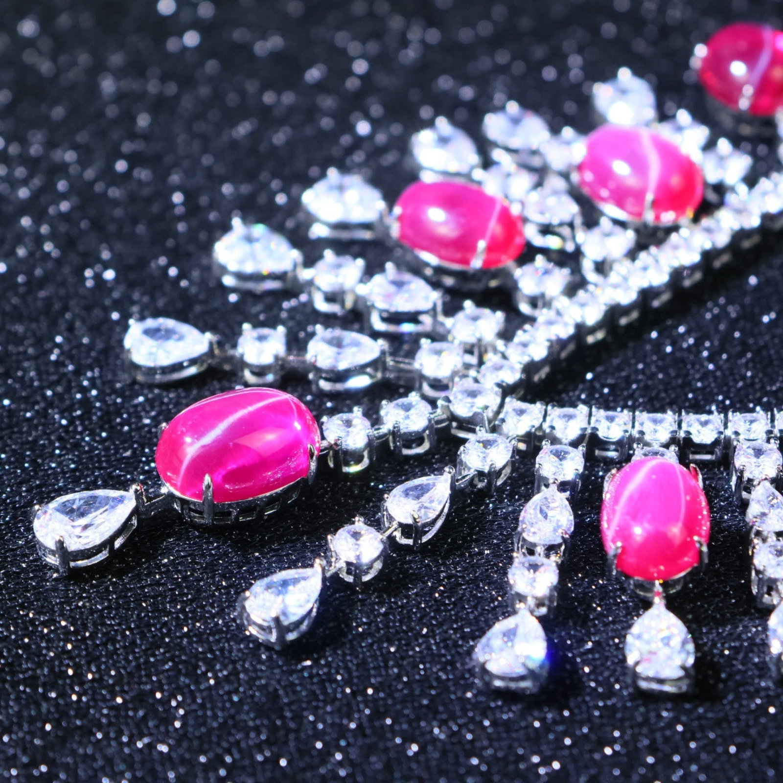 An Exquisite Necklace - 9
