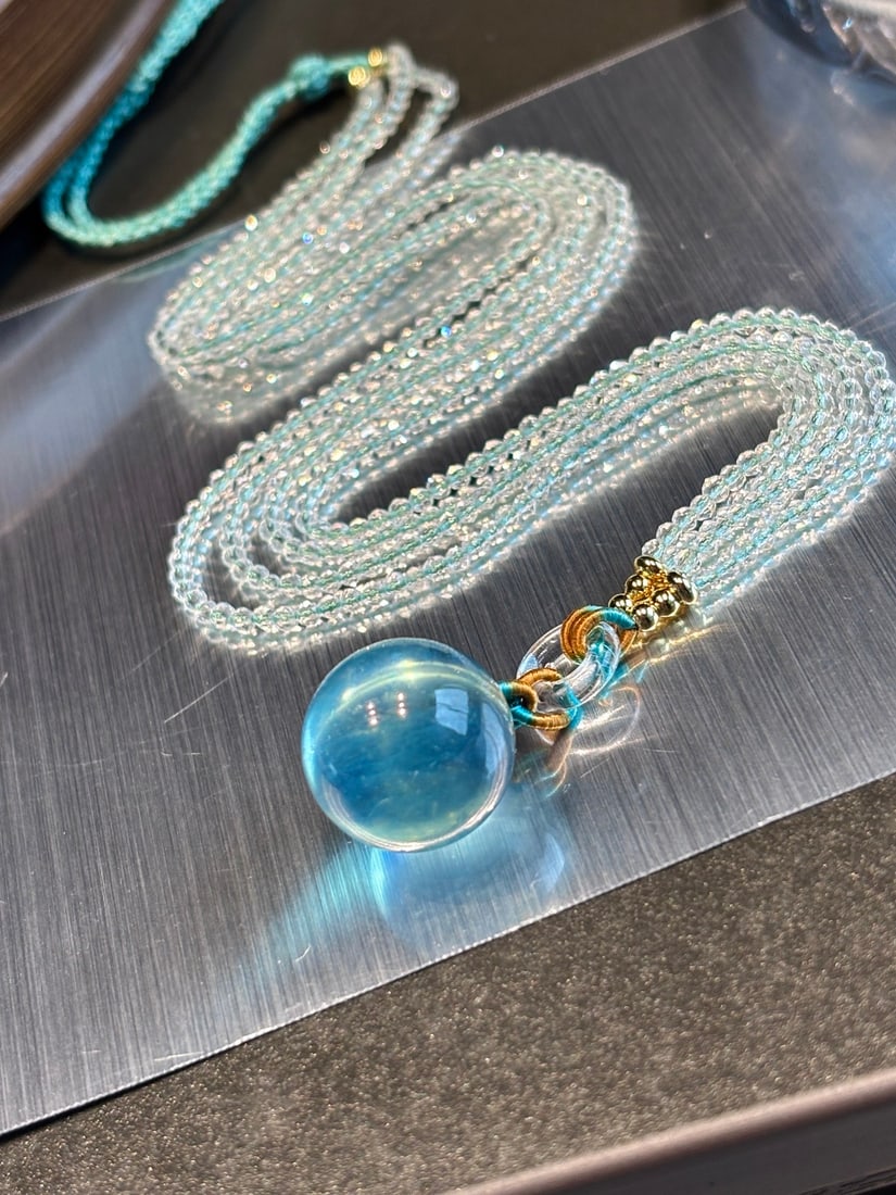 An Exquisite Aquamarine Necklace: An Exquisite Aquamarine Necklace,Size:16mm,Weight:12g 海蓝宝吊坠