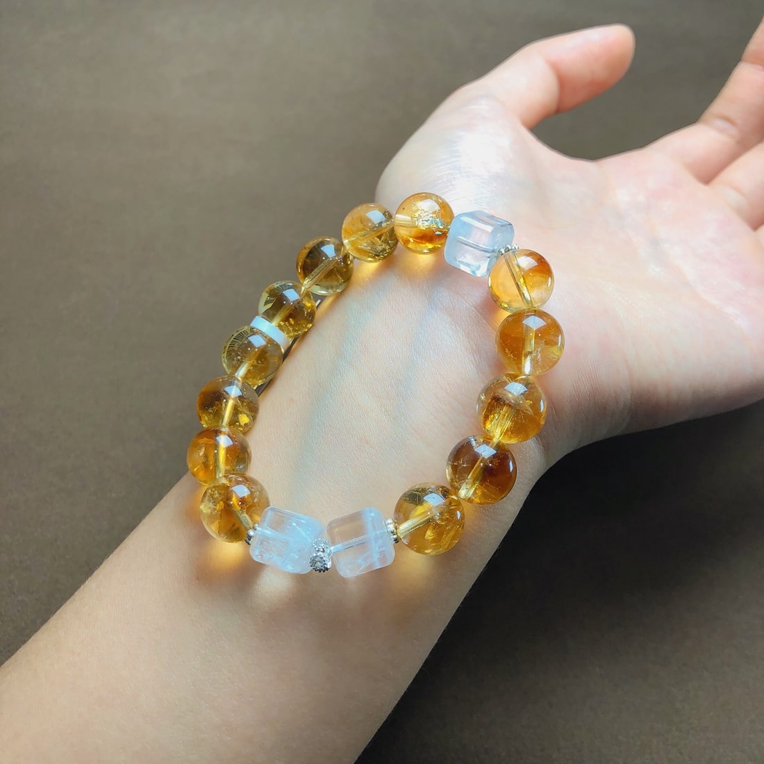 An Exquisite Crystal Bracelets - 4