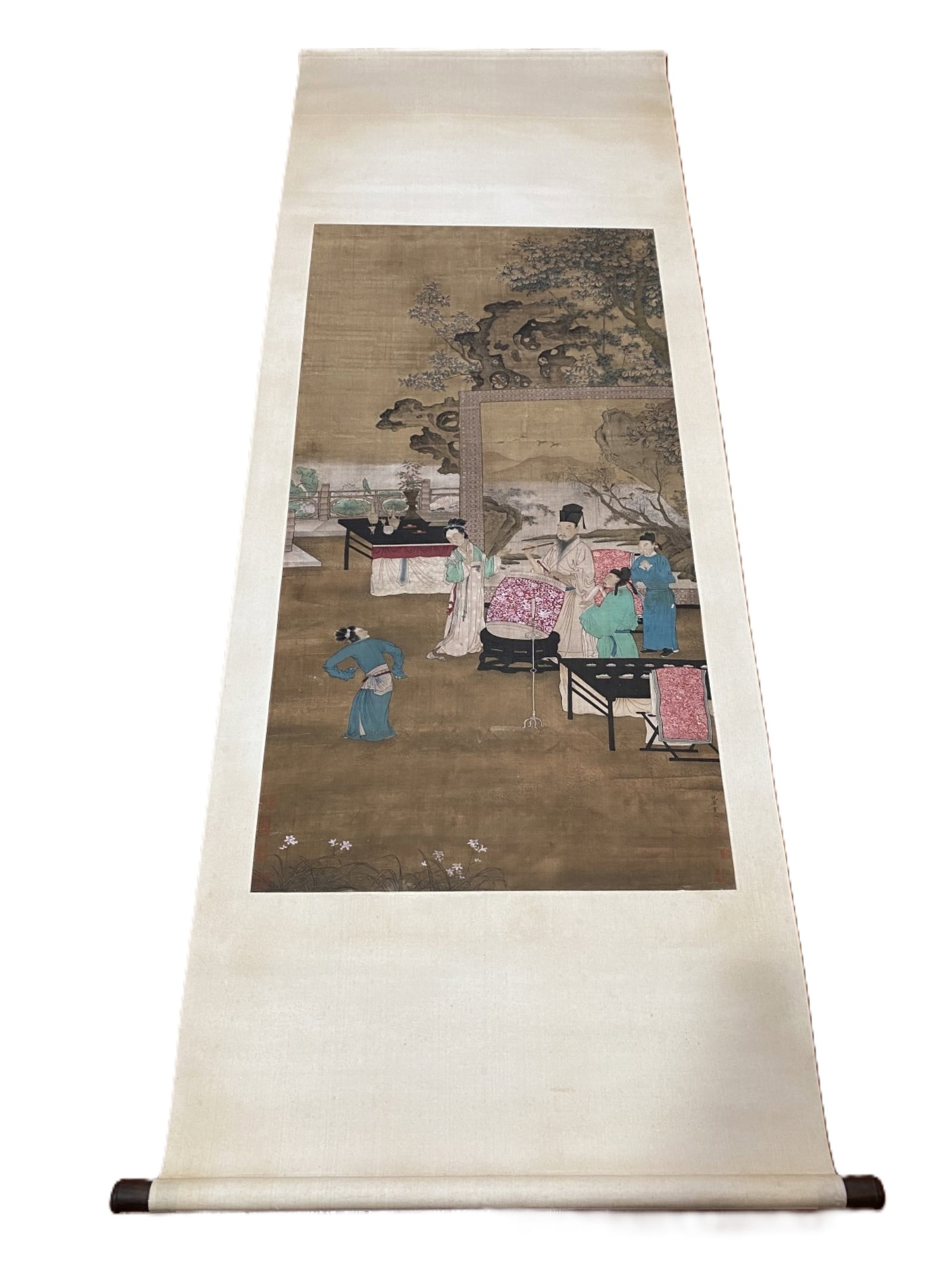 A Chinese Vertical Scroll Ink Painting of Character and Story on Silk: A Chinese Vertical Scroll Ink Painting of Character and Story on Silk,Chou Ying,Size:52inx26.8in 一幅中国水墨绢本人物故事画