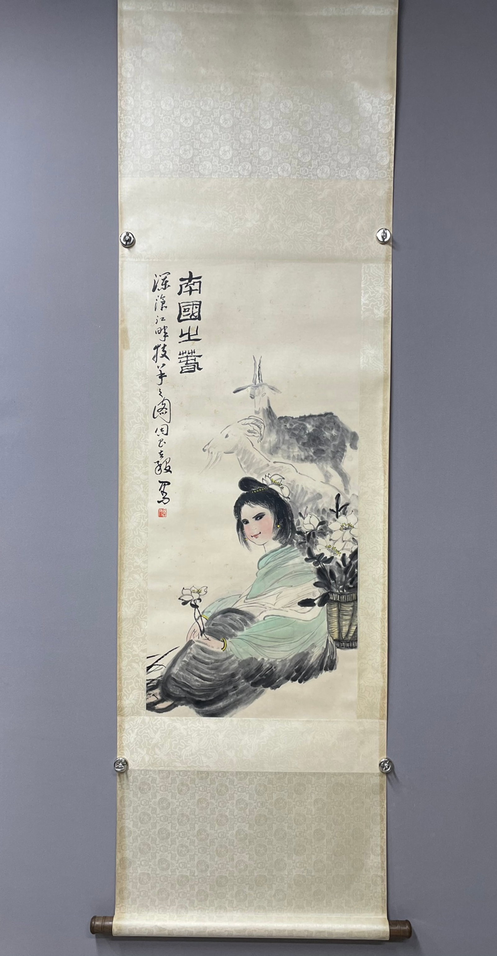 A Chinese Vertical Scroll Ink Painting of Character and Story on Paper: A Chinese Vertical Scroll Ink Painting of Character and Story on Paper,Zhou Changgu,Size:39inx18.3in