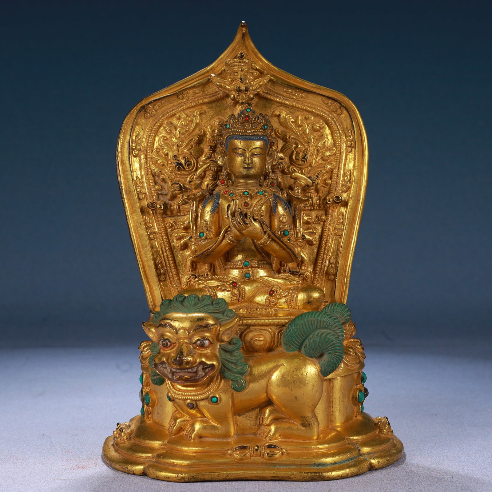 A Solemn Gilt Bronze Statue of Amitayus: A Solemn Gilt Bronze Statue of Amitayus,Qing Dynasty, China,Size:5.5inx3.1inx8.3in,Weight:1850g 铜鎏金无量寿佛像,中国清代