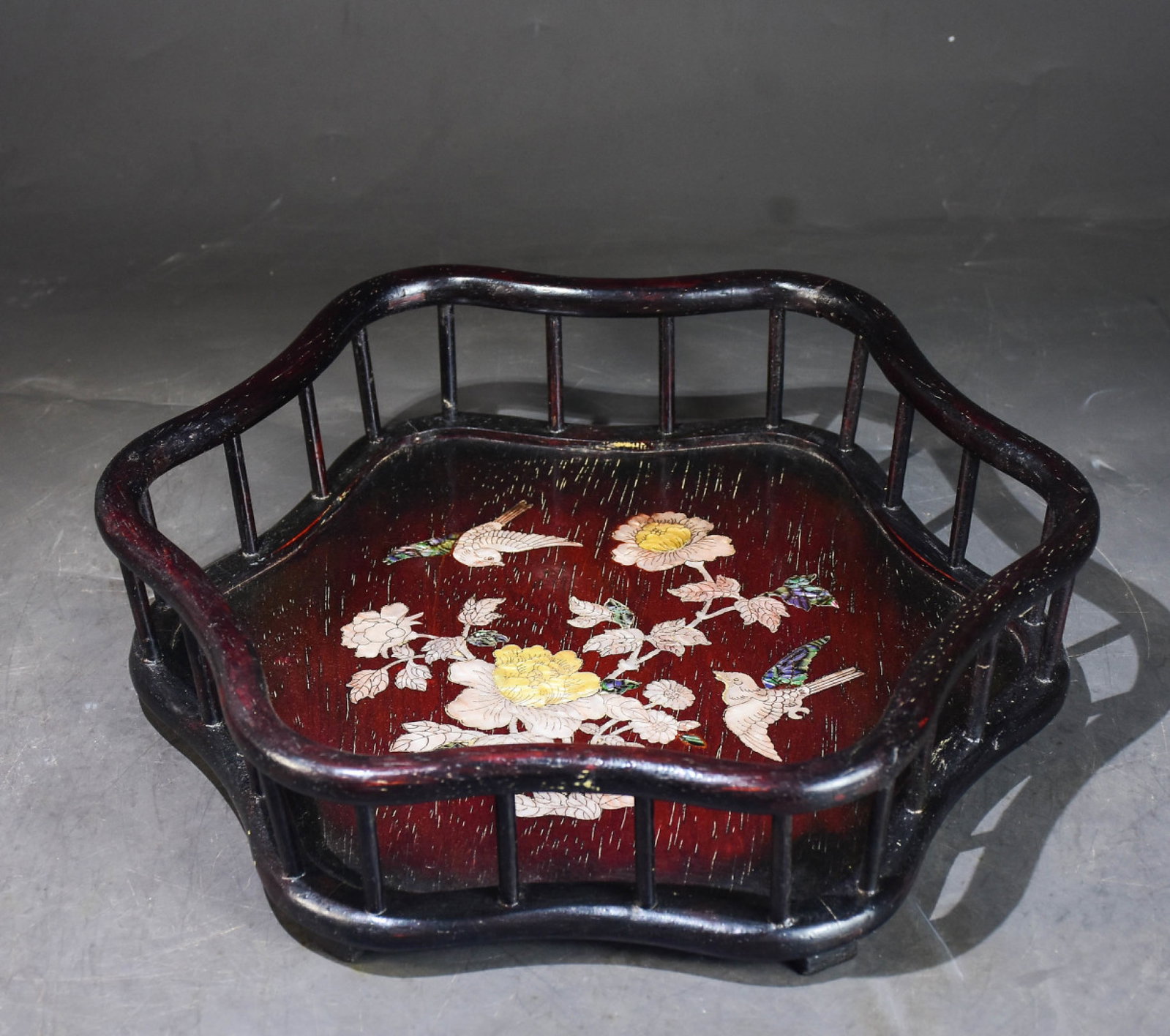 A Rare Zitanwood Inlaid Shell Flower and Bird Pattern Plate: A Rare Zitanwood Inlaid Shell Flower and Bird Pattern Plate,Qing Dynasty,China,Size:3.3inx13inx13in 紫檀木镶贝壳花鸟纹盘,中国
