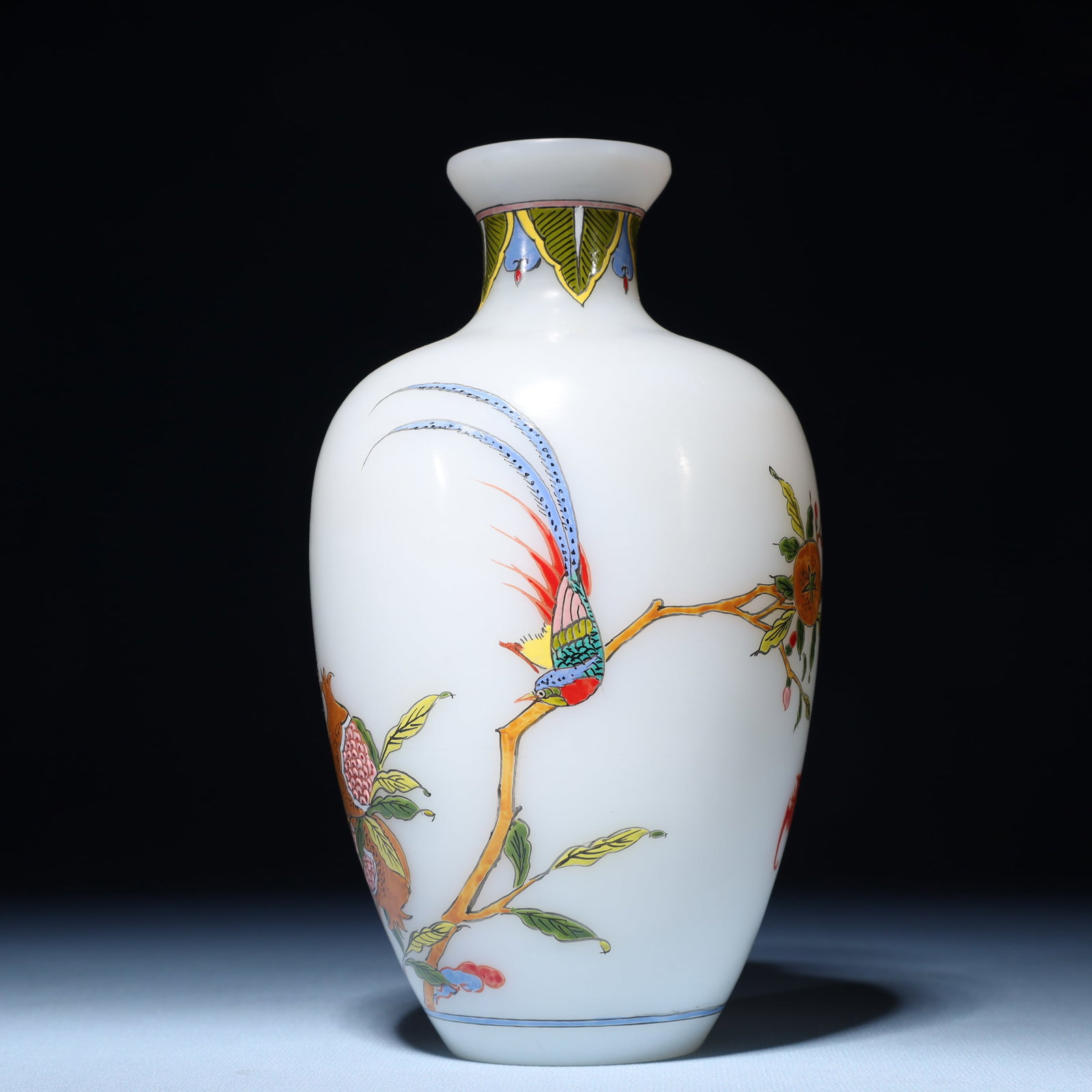 An Exquisite Glass Flower and Phoenix Pattern Vase: An Exquisite Glass Flower and Phoenix Pattern Vase,Qing Dynasty,China,Qianlong Four-character Mark,Size:3.9inx7.9in,Weight:652g 琉璃花卉凤纹瓶,中国