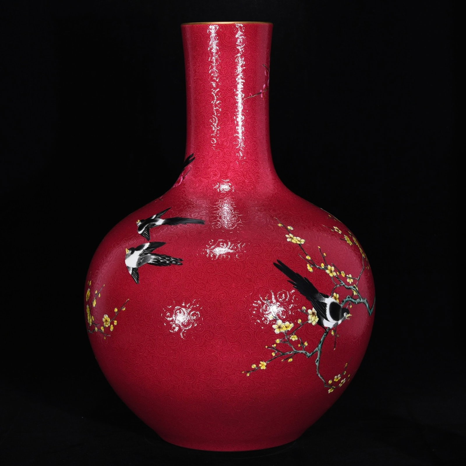 A Huge Ruby Red-Glazed Flower and Bird Pattern Vase - 3