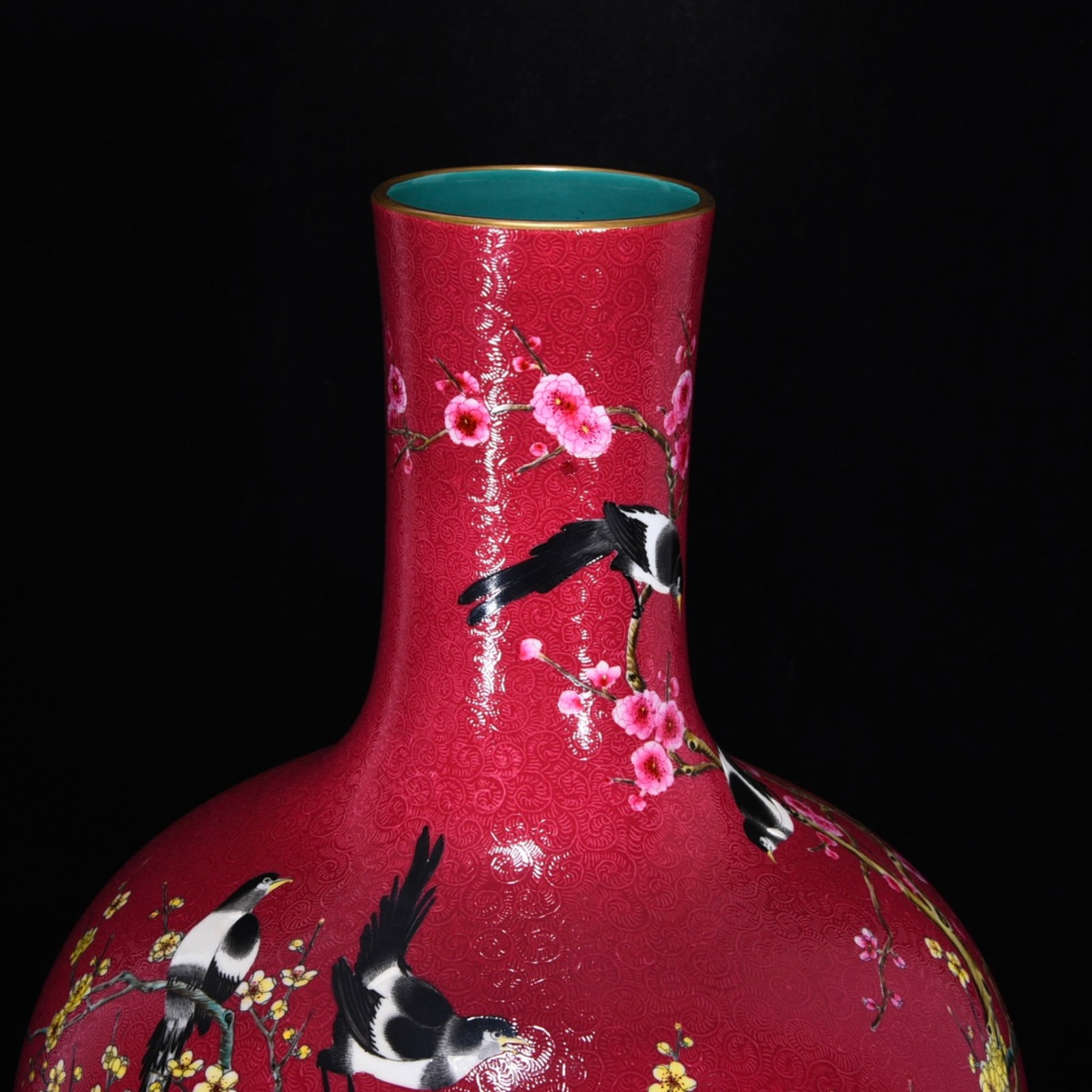 A Huge Ruby Red-Glazed Flower and Bird Pattern Vase - 4