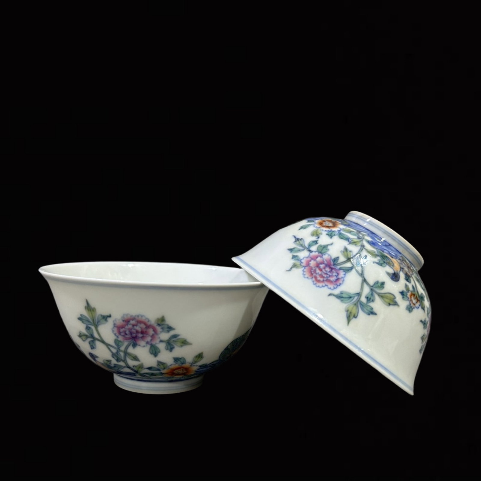 A Pair of Exquisite Doucai Flower and Bird Pattern Bowls: A Pair of Exquisite Doucai Flower and Bird Pattern Bowls,Qing Dynasty,China,Yongzheng Six-character Mark,Size:2.4inx4.5in