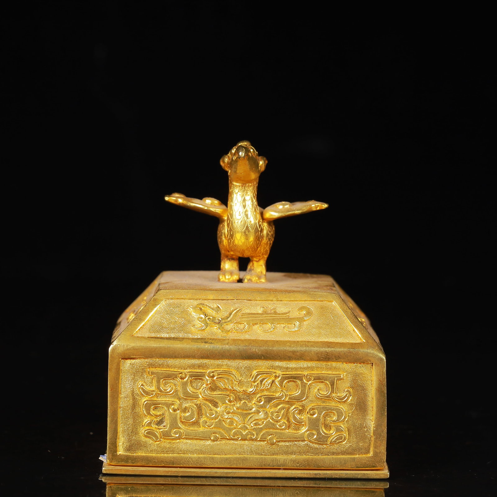 An Exquisite Gilt Bronze Beast-Face Pattern Phoenix Seal,with Poem: An Exquisite Gilt Bronze Beast-Face Pattern Phoenix Seal,with Poem,Qing Dynasty,China,Size:2.8inx3.1in,Weight:777g 铜鎏金兽面纹凤印章,带#