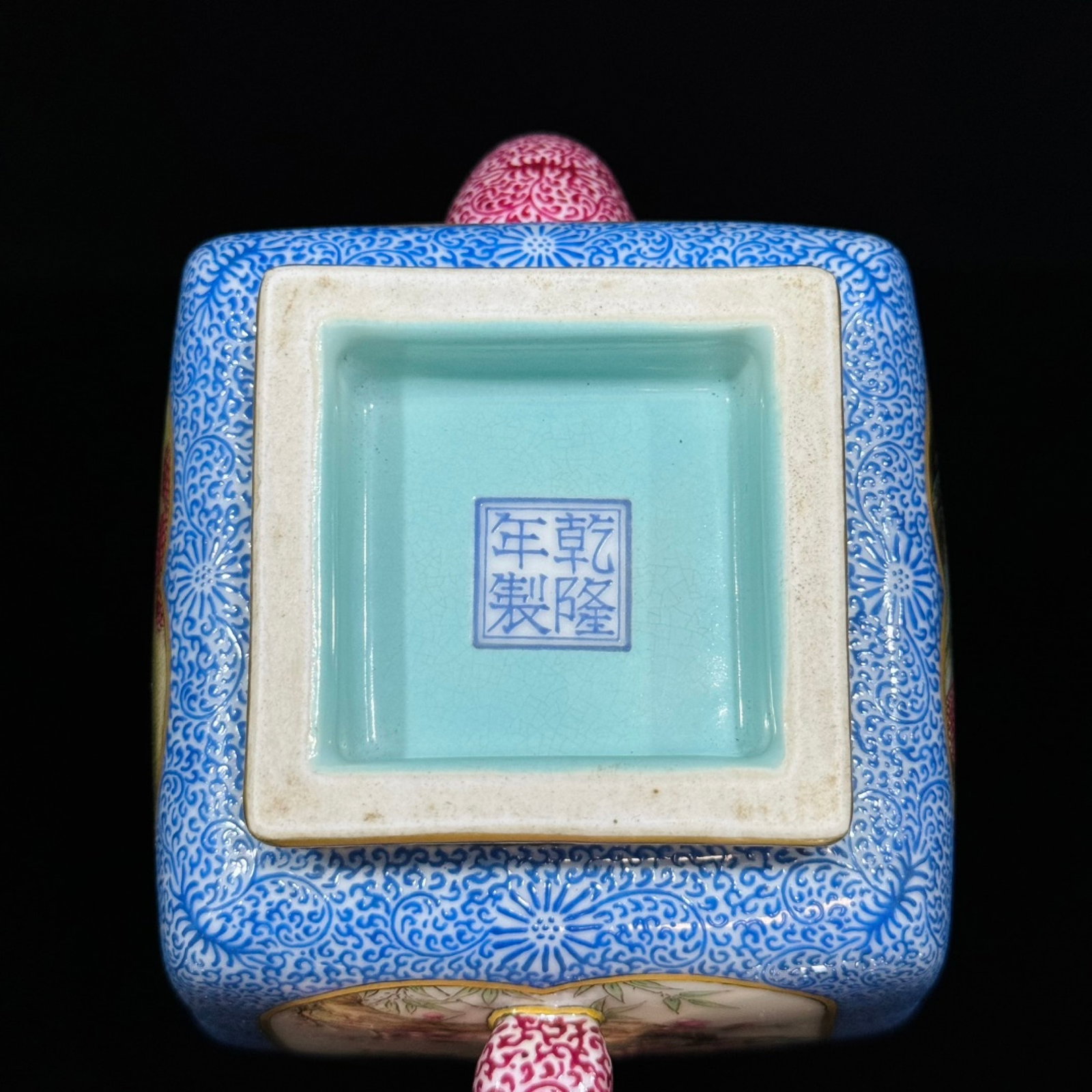 An Exquisite Enamel Figure Pattern Teapot - 9