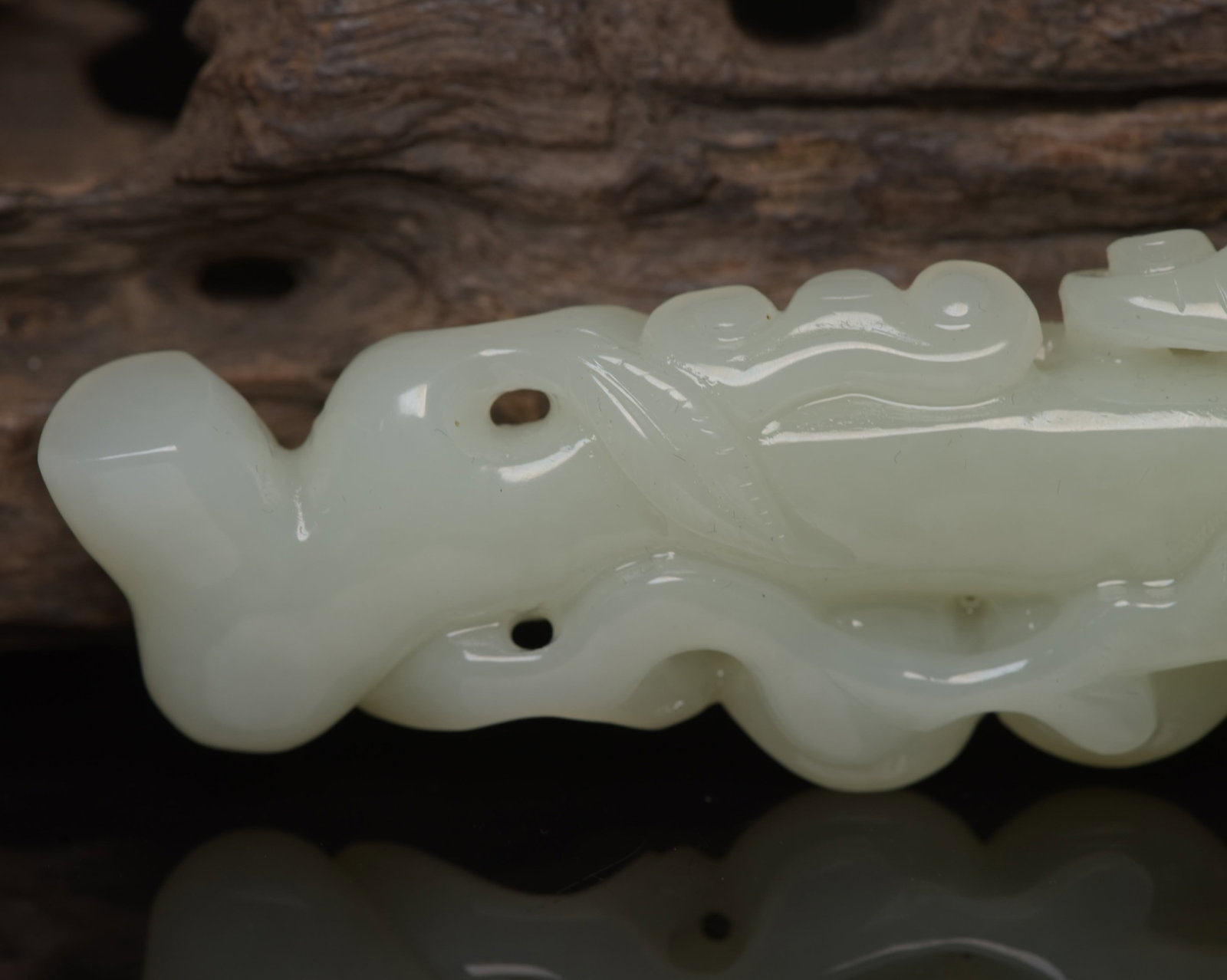 An Exquisite White Jade Ganoderma lucidum Pattern Ruyi - 7