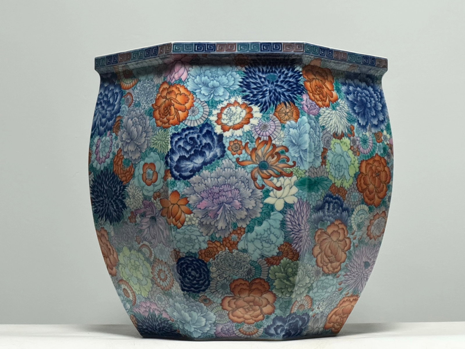 A Rare Doucai Flower Pattern Vat: A Rare Doucai Flower Pattern Vat,Qing Dynasty,China,Yongzheng Six-character Mark,Size:14.1inx15.7in 斗彩花卉纹缸,中国清代,雍正&#