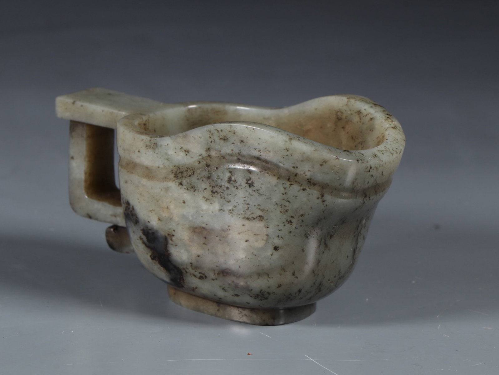 An Exquisite White Jade Cup - 2