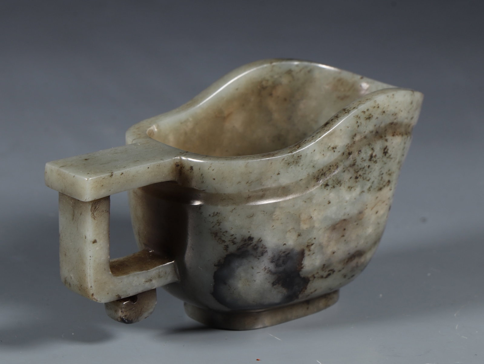 An Exquisite White Jade Cup - 3