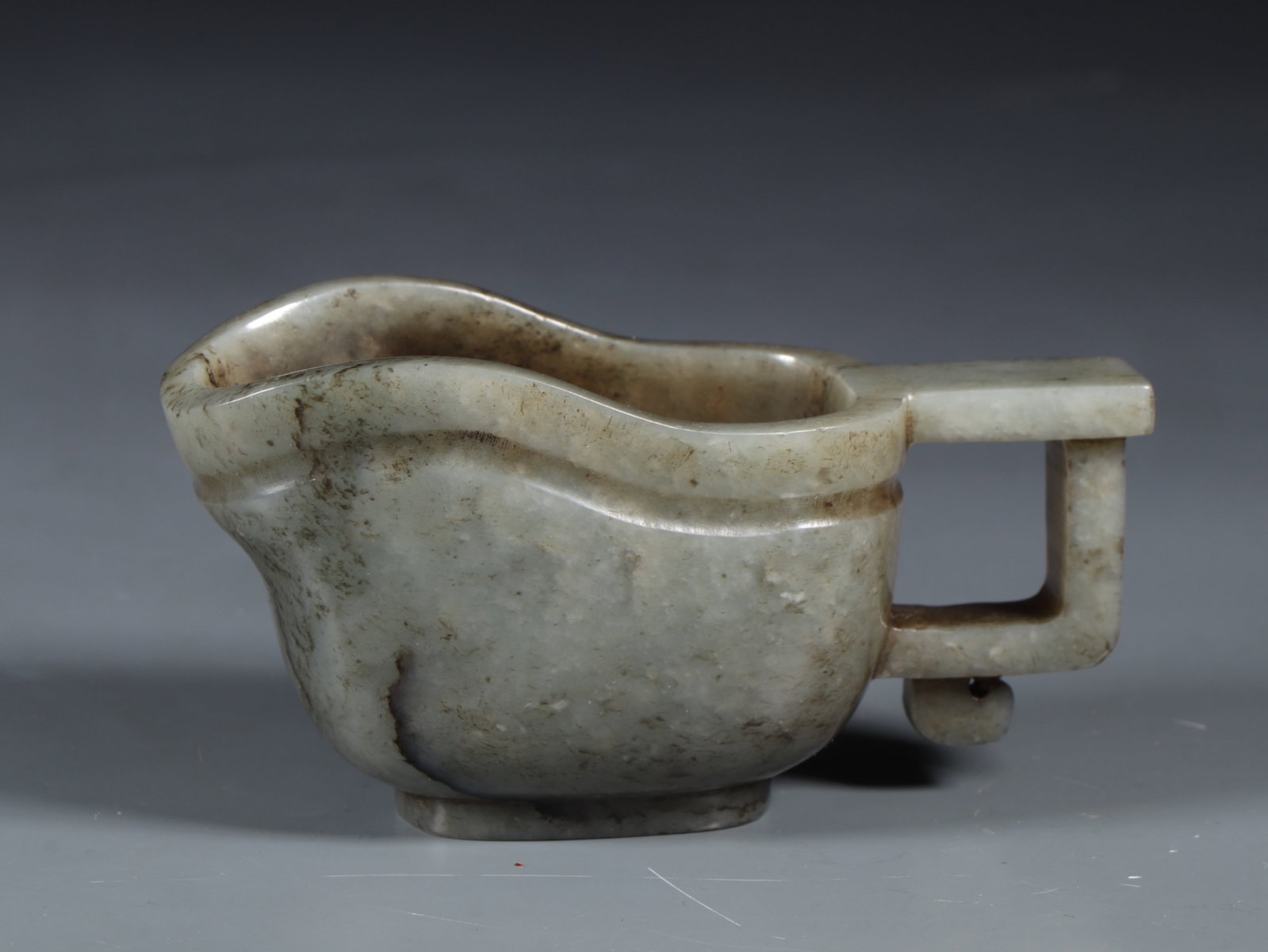 An Exquisite White Jade Cup - 4