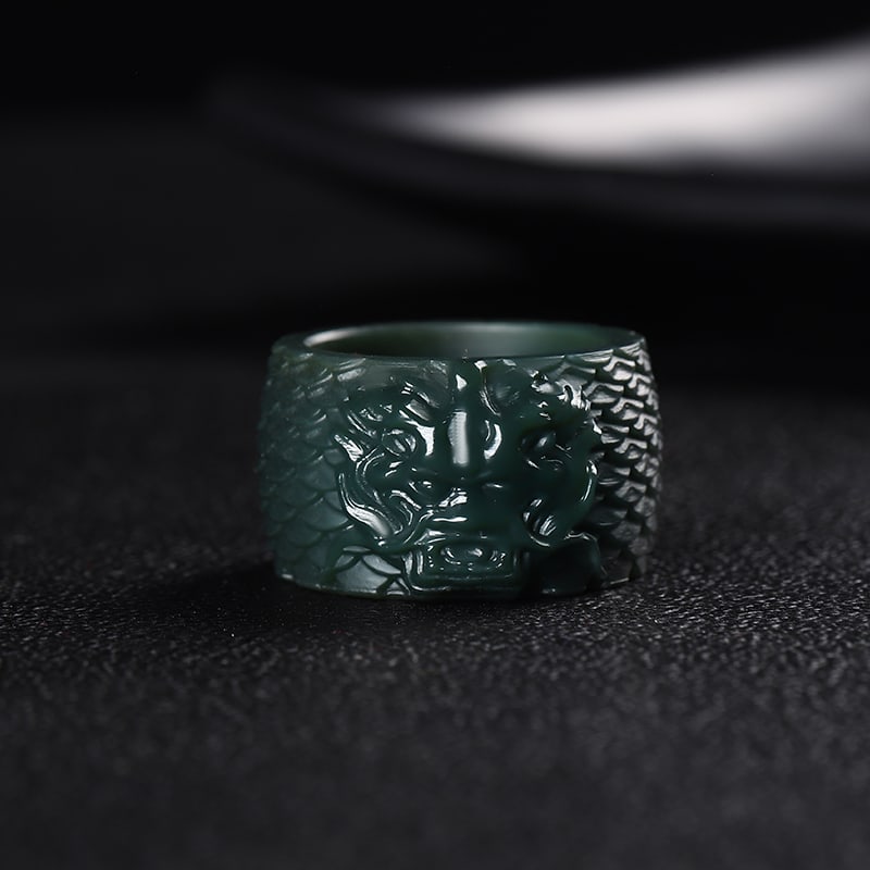 An Exquisite Cyan jade Dragon Pattern Thumb Ring: An Exquisite Cyan jade Dragon Pattern Thumb Ring,Size:22mm 青玉龙纹扳指