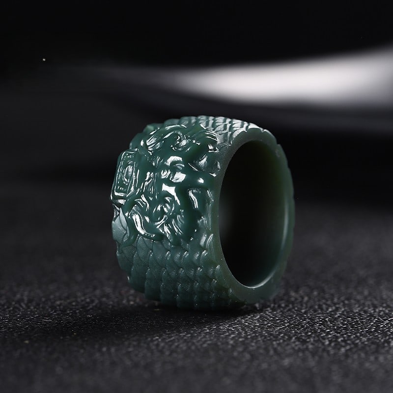 An Exquisite Cyan jade Dragon Pattern Thumb Ring - 3