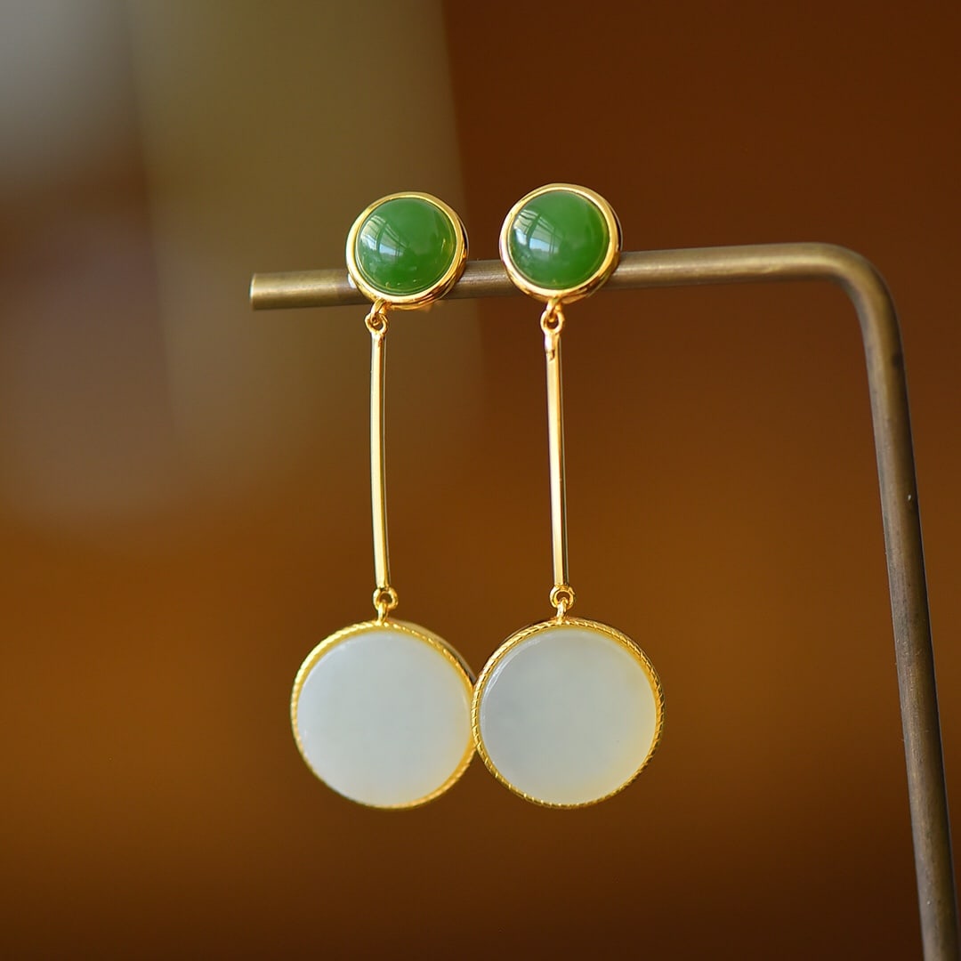 A Pair of Exquisite Sterling Silver-Gold Plated Inlaid White Jade Earrings,Inlaid Jasper: A Pair of Exquisite Sterling Silver-Gold Plated Inlaid White Jade Earrings,Inlaid Jasper,Size:15mmx51mm 一对纯银镀金镶白玉耳环,嵌