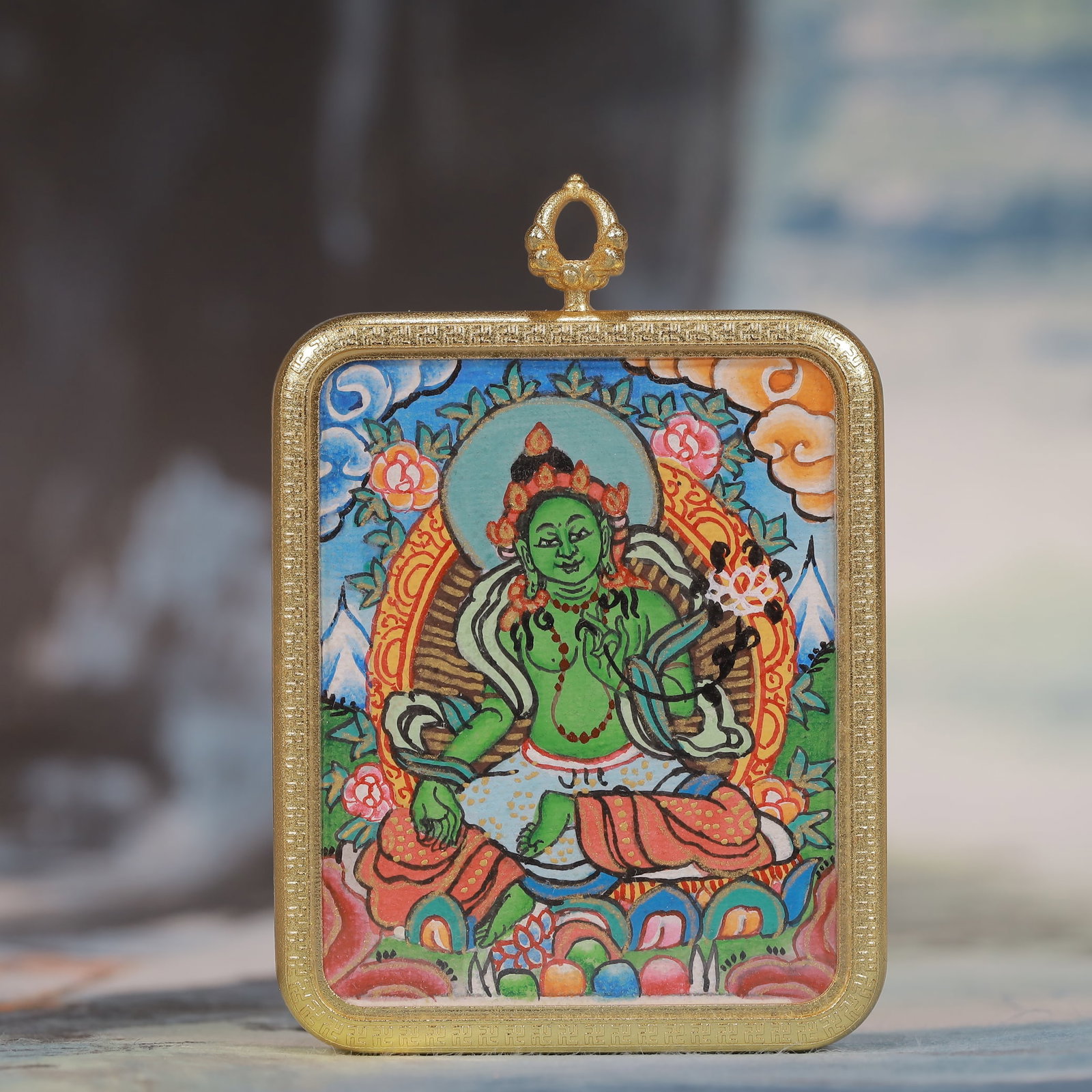 An Exquisite Painted Color Statue of Green Tara Tangka: An Exquisite Painted Color Statue of Green Tara Tangka,Size:2inx2.8in 彩绘绿度母像唐卡