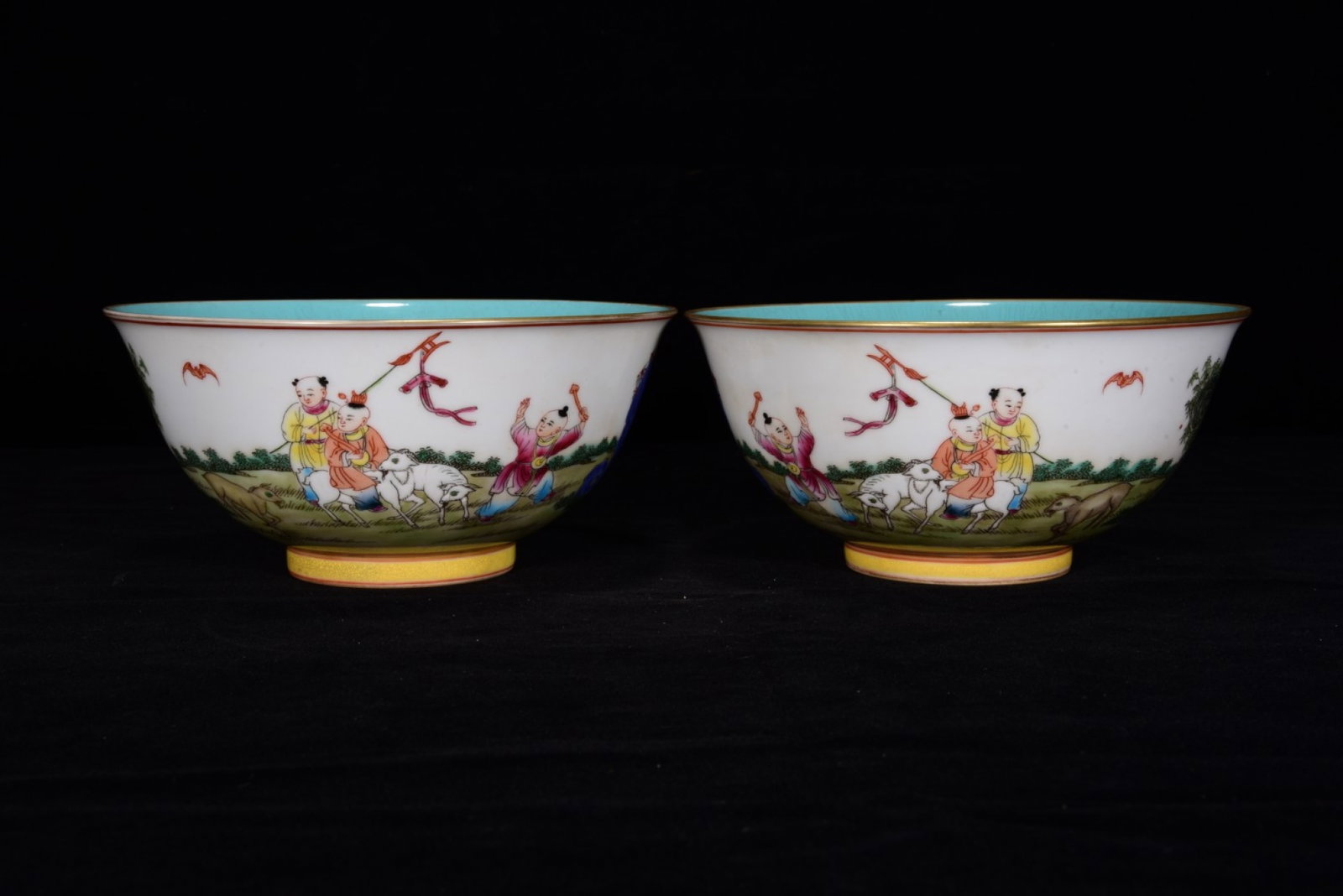 A Pair of Exquisite Famille-Rose Figure and Story Pattern Bowls: A Pair of Exquisite Famille-Rose Figure and Story Pattern Bowls,Qing Dynasty,China,Qianlong Six-Character Mark,Size:3.1inx6.3in 一对粉彩人物故事纹