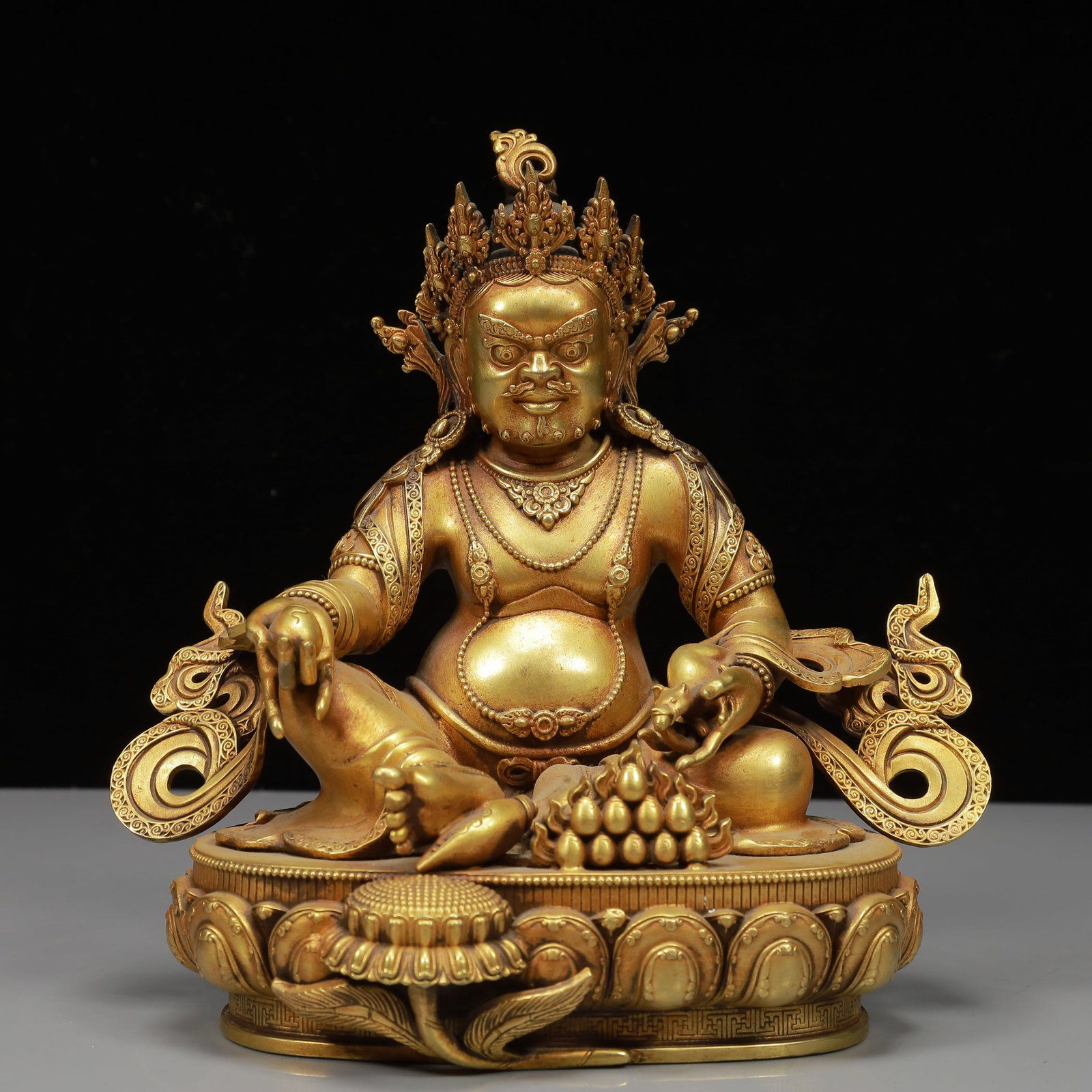 A Solemn Gilt Bronze Statue of Mammon: A Solemn Gilt Bronze Statue of Mammon,Ming Dynasty, China,Yongle Six-character Mark,Size:8.3inx4.3inx7.9in,Weight:2250g