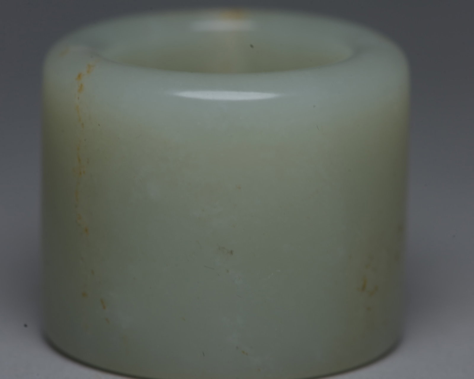 An Exquisite White Jade Thumb Ring - 9