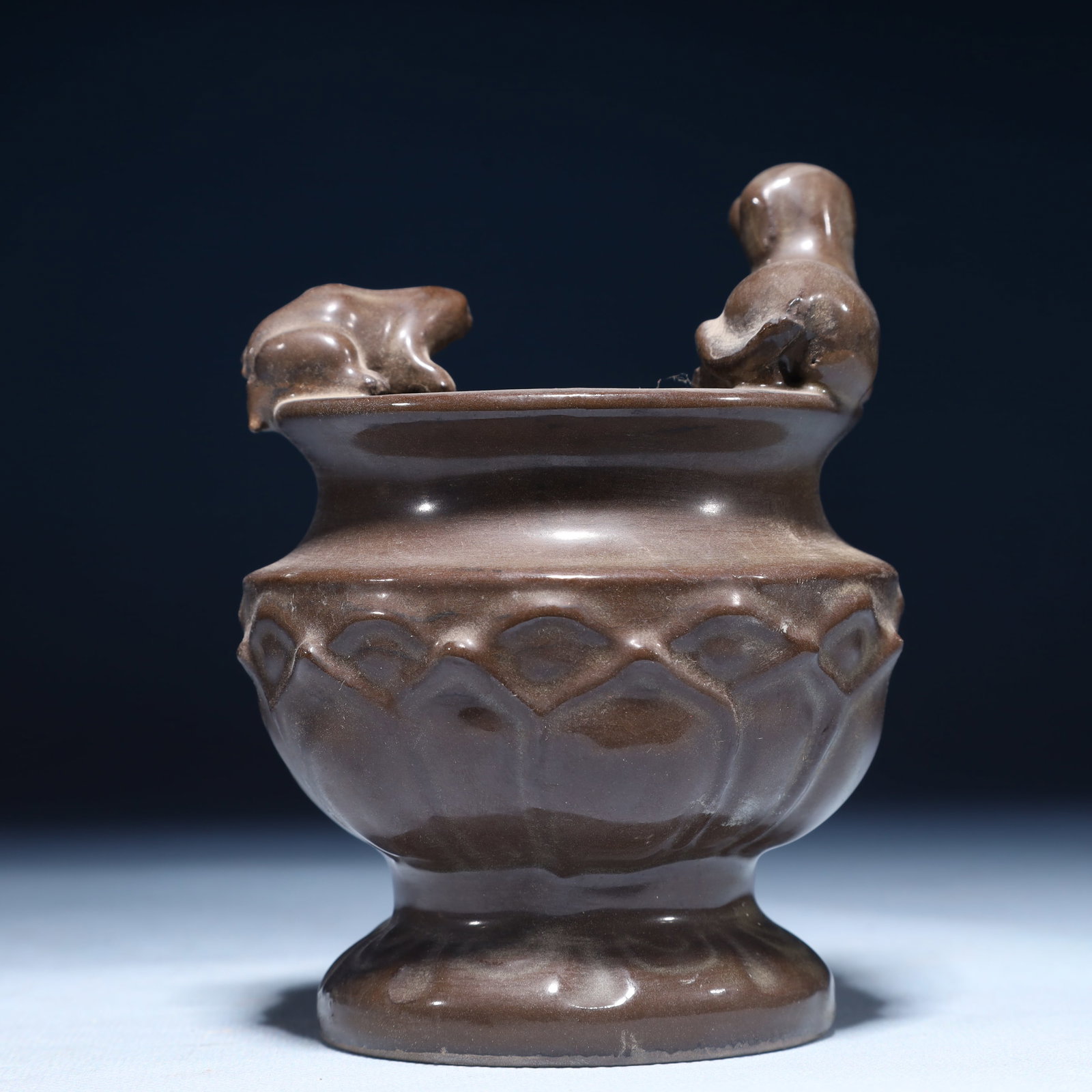 An Exquisite Brown Glazed Dog Pattern Jar - 5
