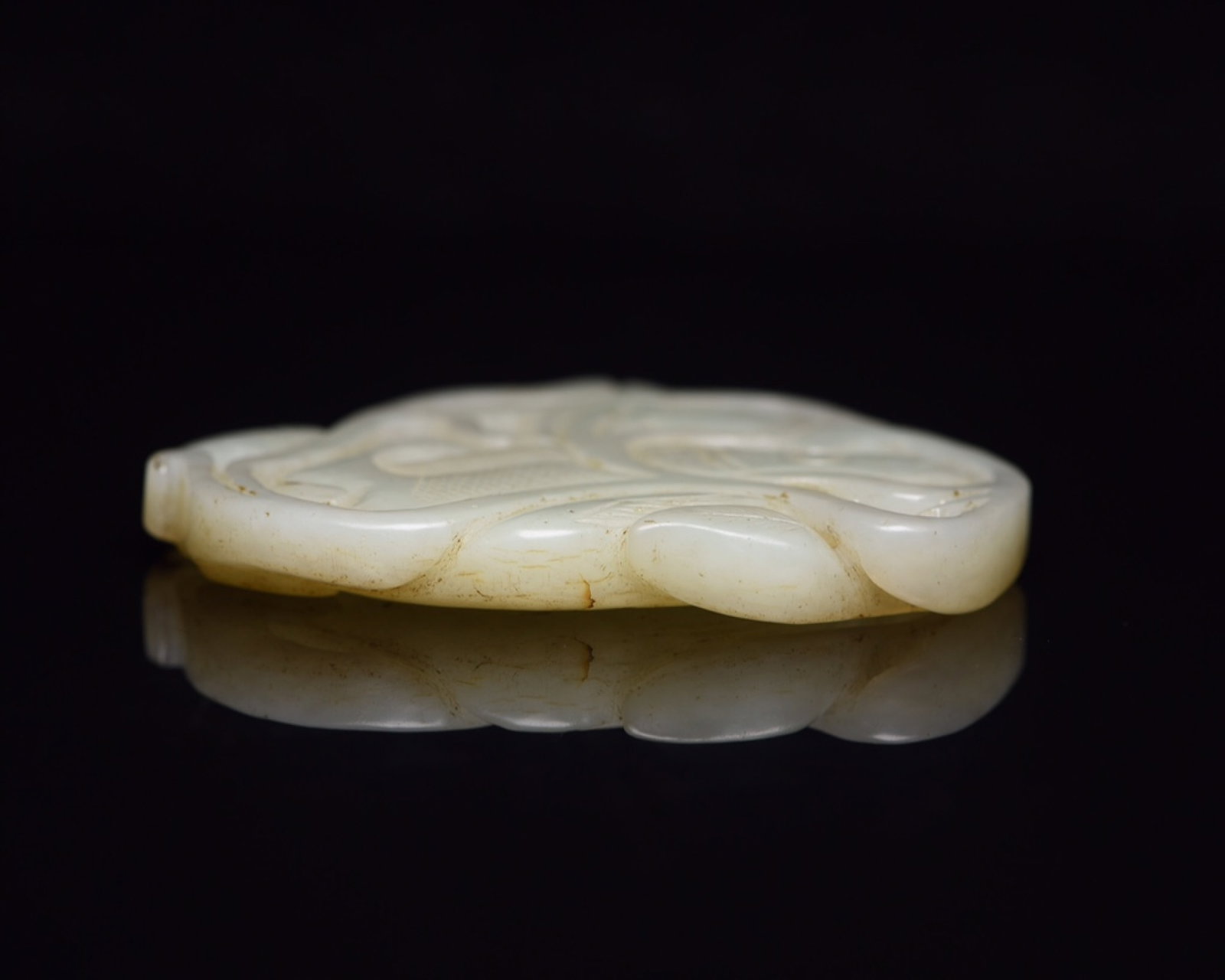 An Exquisite White Jade Fish Pattern Pendant - 3