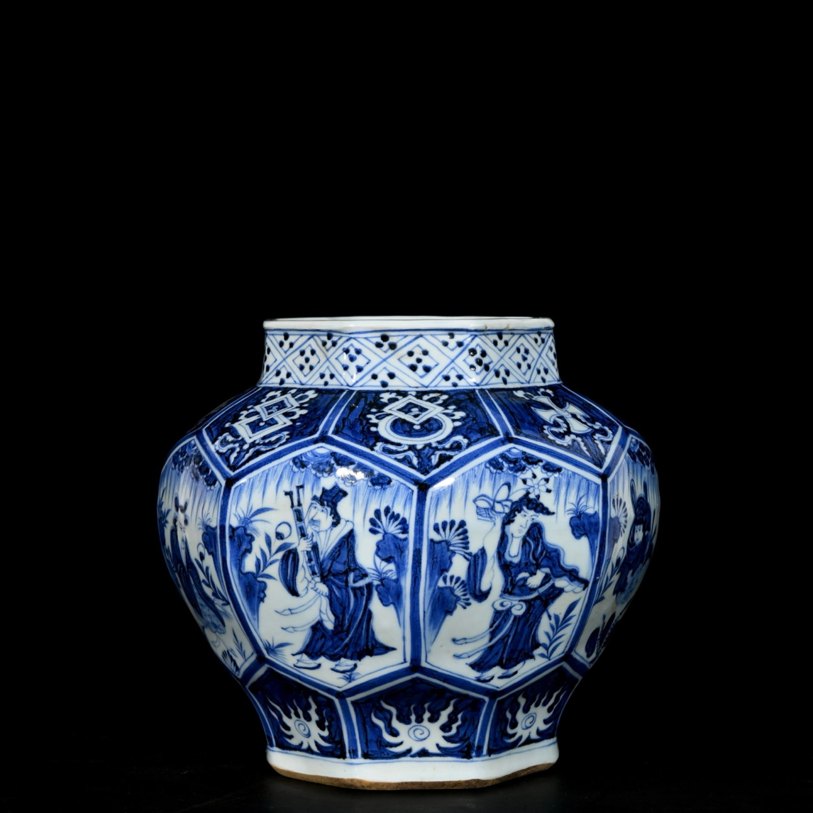 An Exquisite Blue and White Figure Pattern Jar: An Exquisite Blue and White Figure Pattern Jar,Yuan Dynasty,China,Size:8.7inx10.2in 青花人物纹罐,中国元代