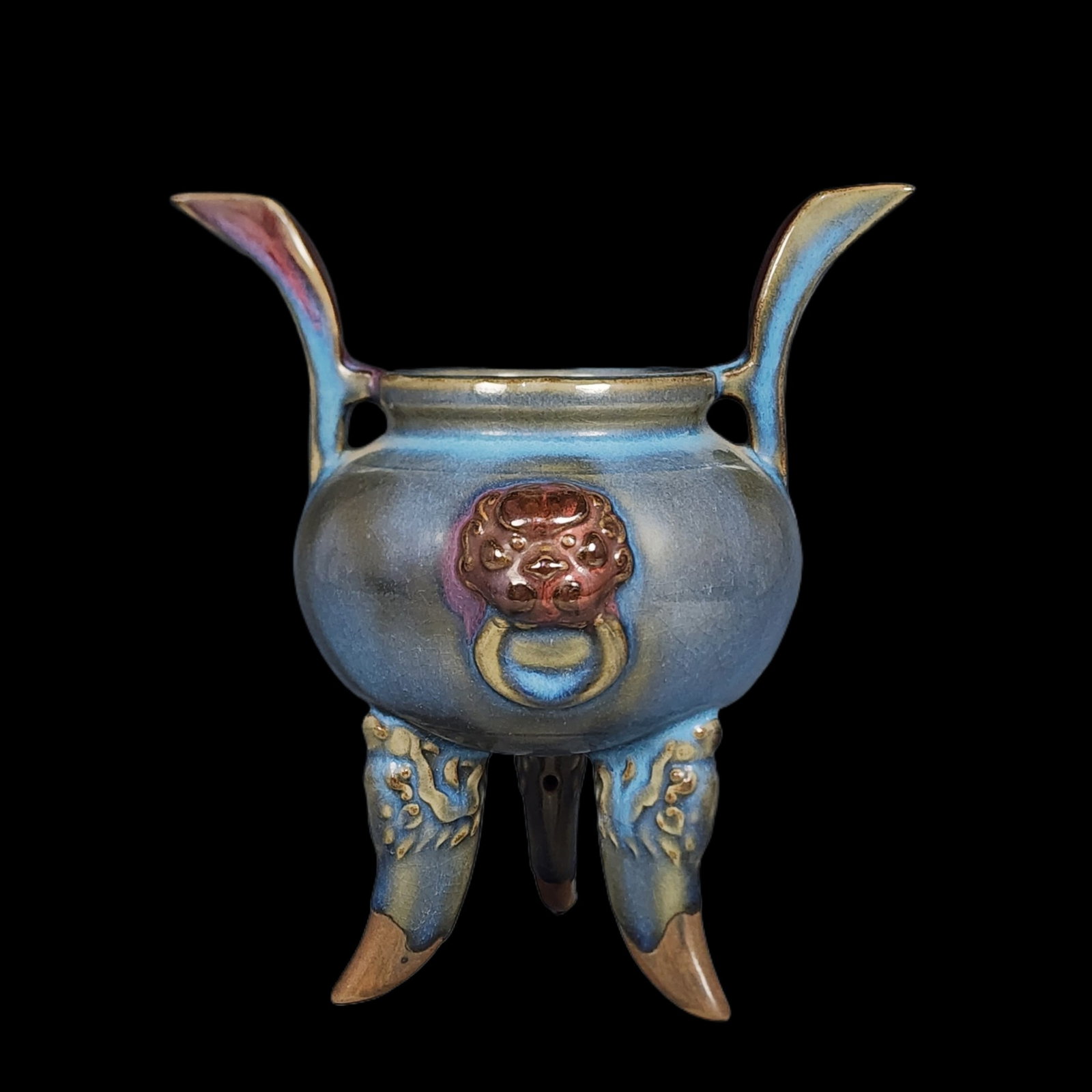 An Exquisite Jun yao Beast-Face Pattern Double-Ears and Tripod Censer: An Exquisite Jun yao Beast-Face Pattern Double-Ears and Tripod Censer,Song Dynasty,China,Size:8.3inx7.9in 钧窑兽面纹双耳三足香炉,È