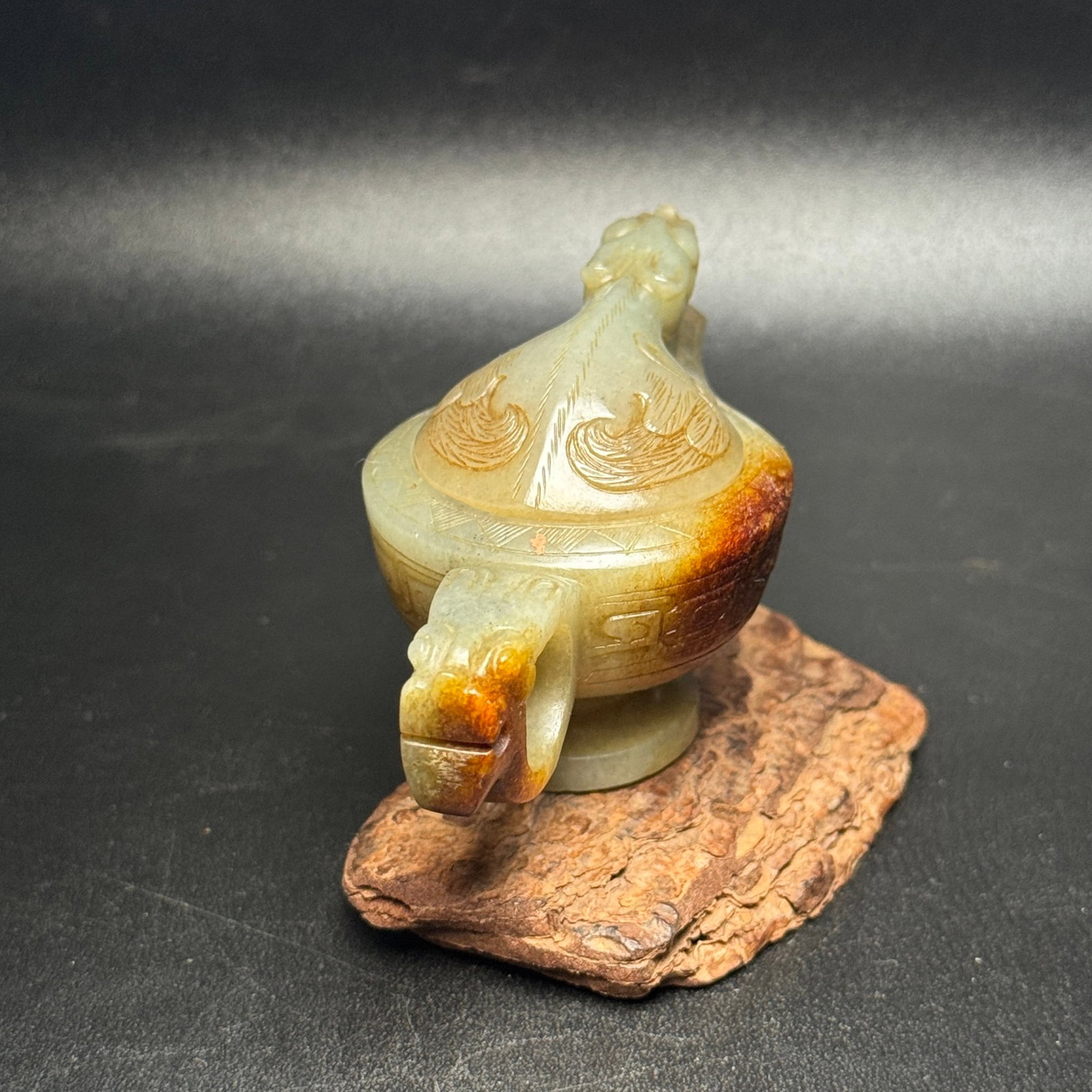 An Exquisite White Jade Dragon Pattern Pot - 3