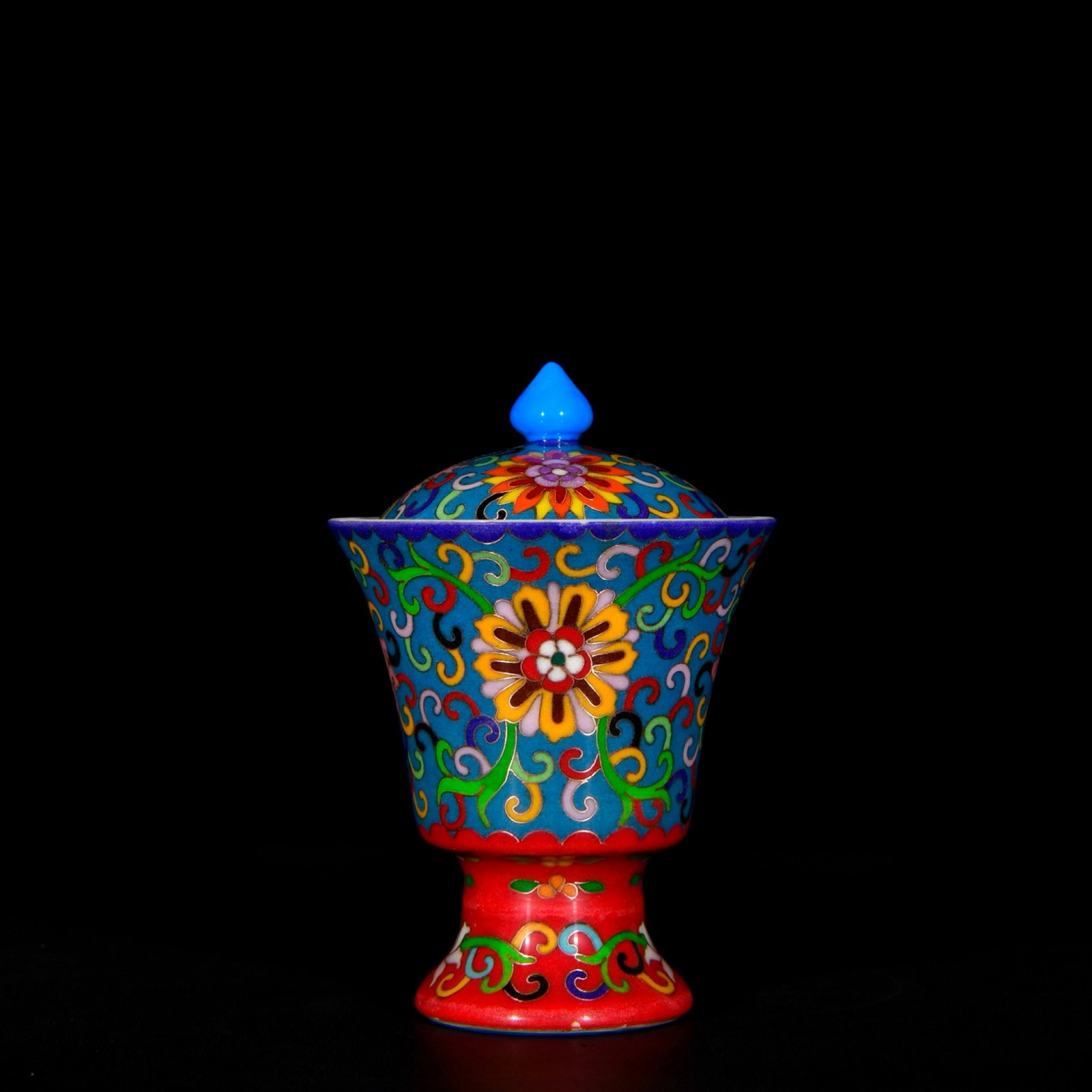 An Exquisite Cloisonne Flower Pattern with Cover Cup (1 of 9)