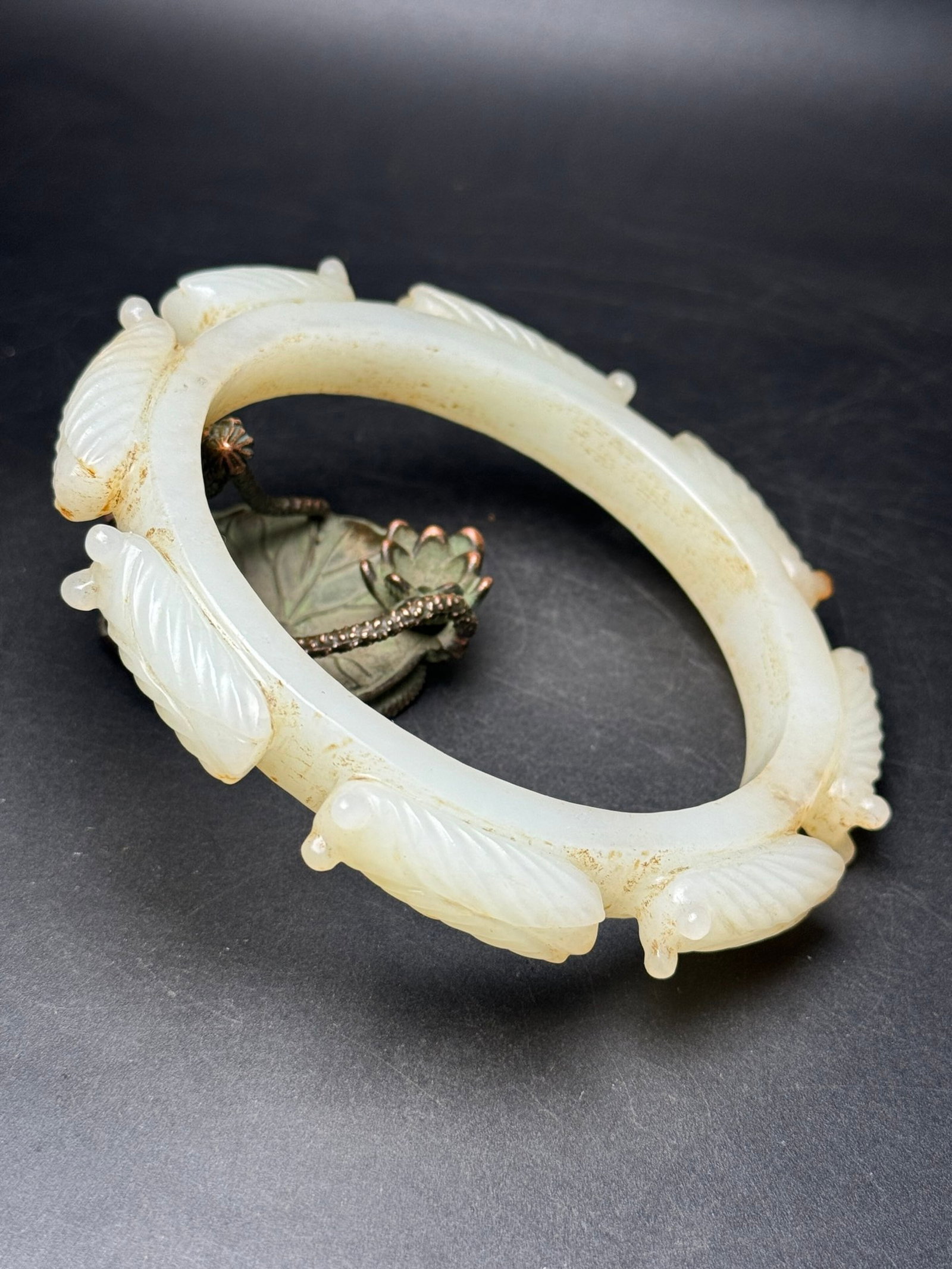An Exquisite White Jade Cicada Pattern Pendant - 2
