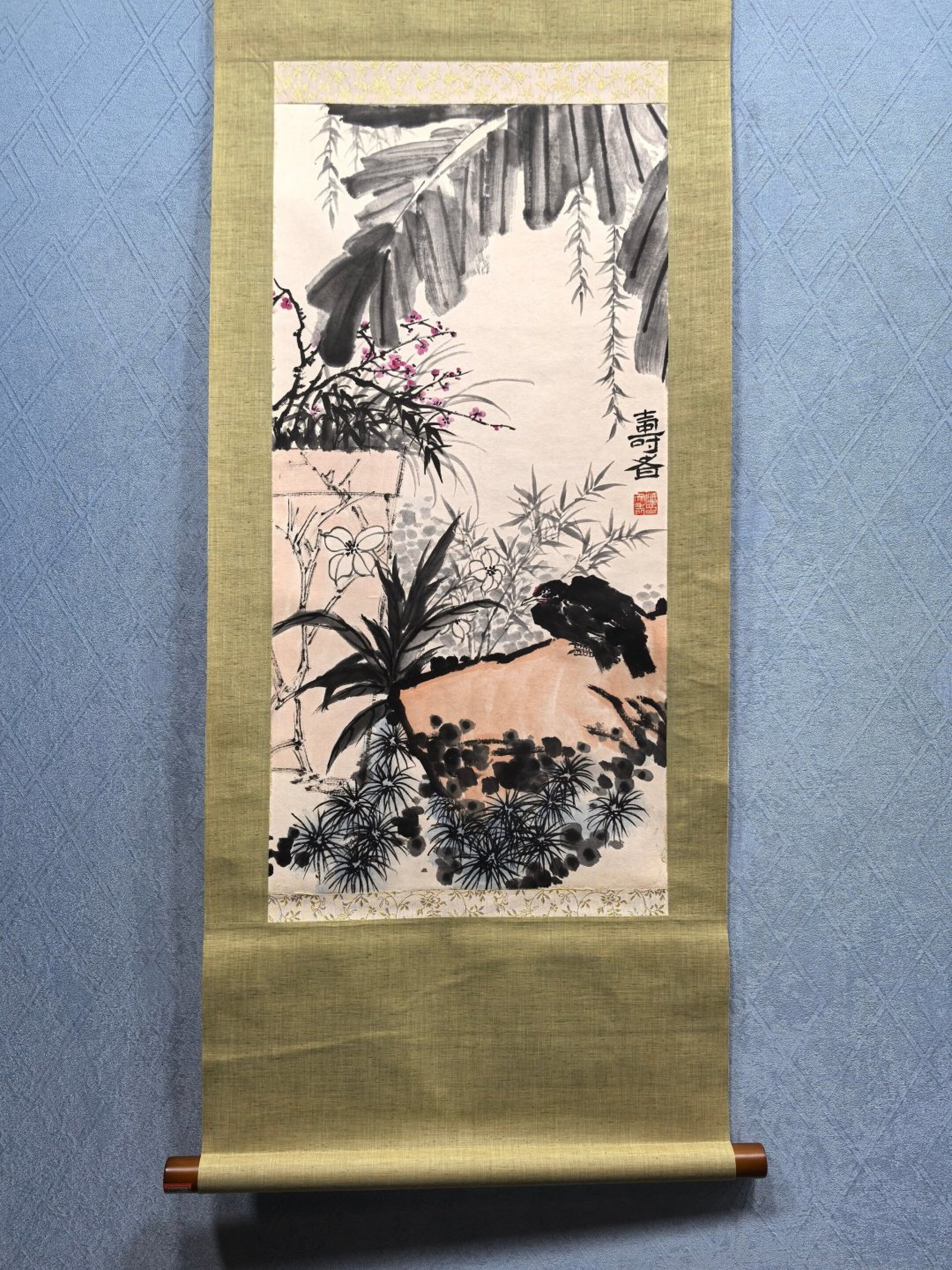 A Chinese Vertical Scroll Ink Painting of Flower and Bird on Paper (1 of 8)