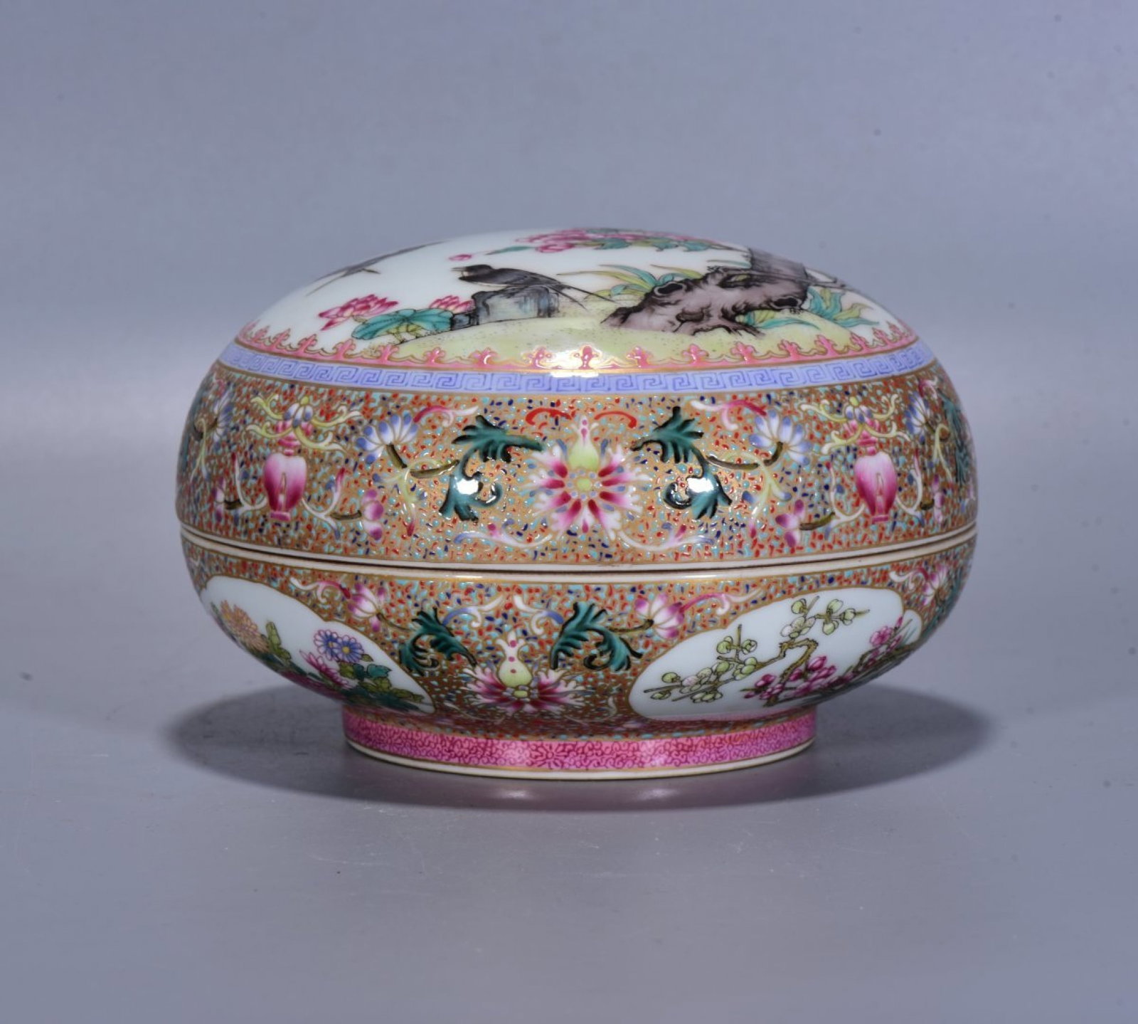 An Exquisite Enamel Painted Gold Flower and Bird Pattern Box (1 of 9)
