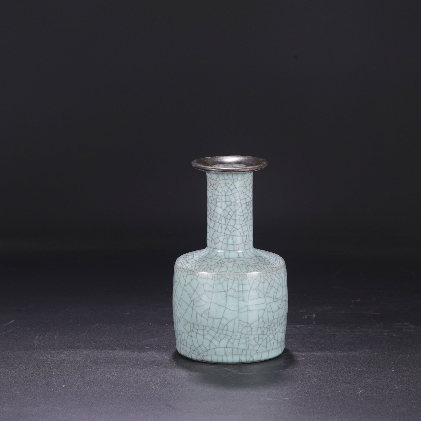 An Exquisite Guan yao Celadon Glazed Cover with Silver Vase,with an Imperial Poem by Emperor: An Exquisite Guan yao Celadon Glazed Cover with Silver Vase,with an Imperial Poem by Emperor Qianlong,Song Dynasty,China,Size:8.7inx4.7in 官窑青釉银口瓶,ñ