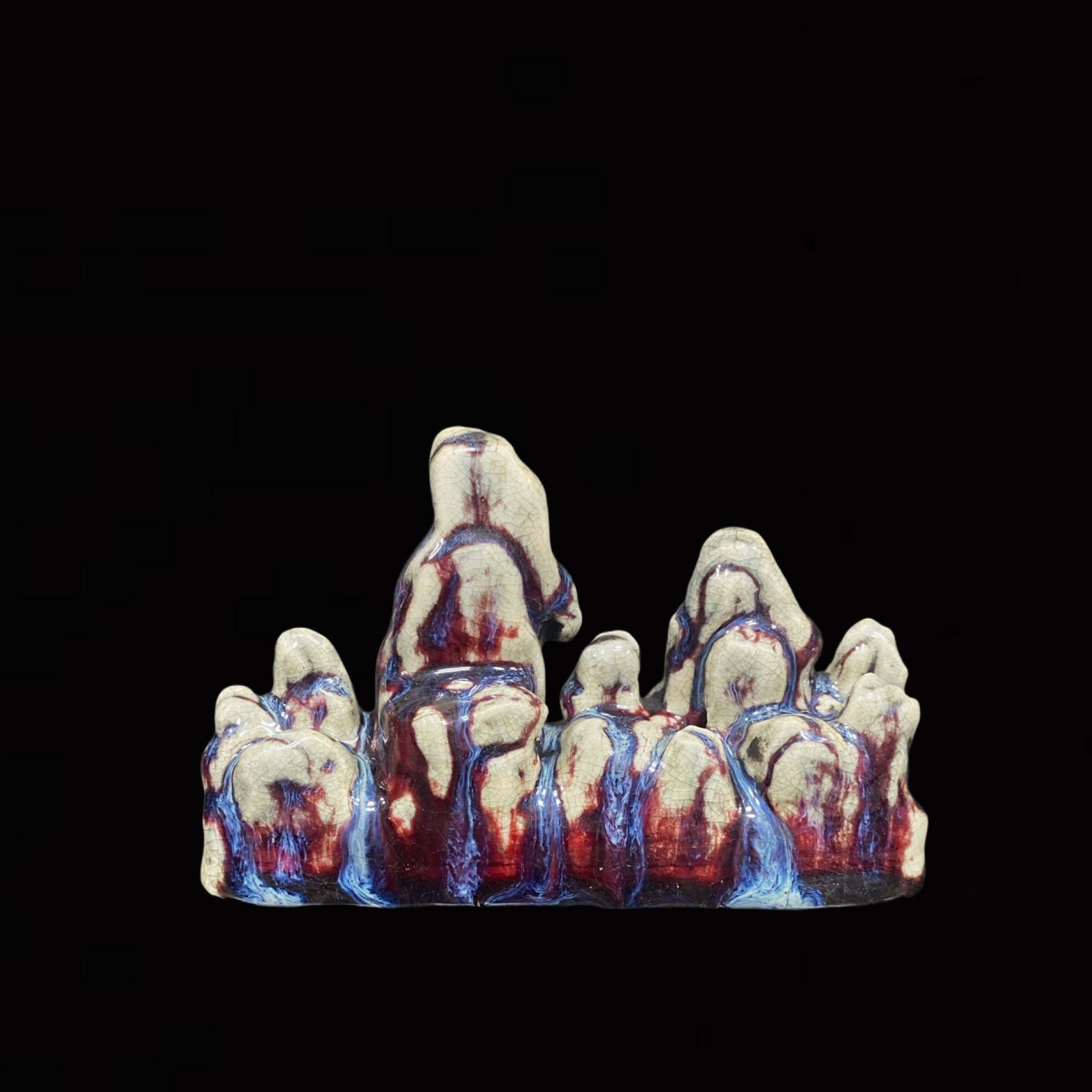 An Exquisite Flambe Glazed Rockery Brush Holder: An Exquisite Flambe Glazed Rockery Brush Holder,Qing Dynasty,China,Size:3.9inx6.4in 窑变釉山子笔架,中国清代