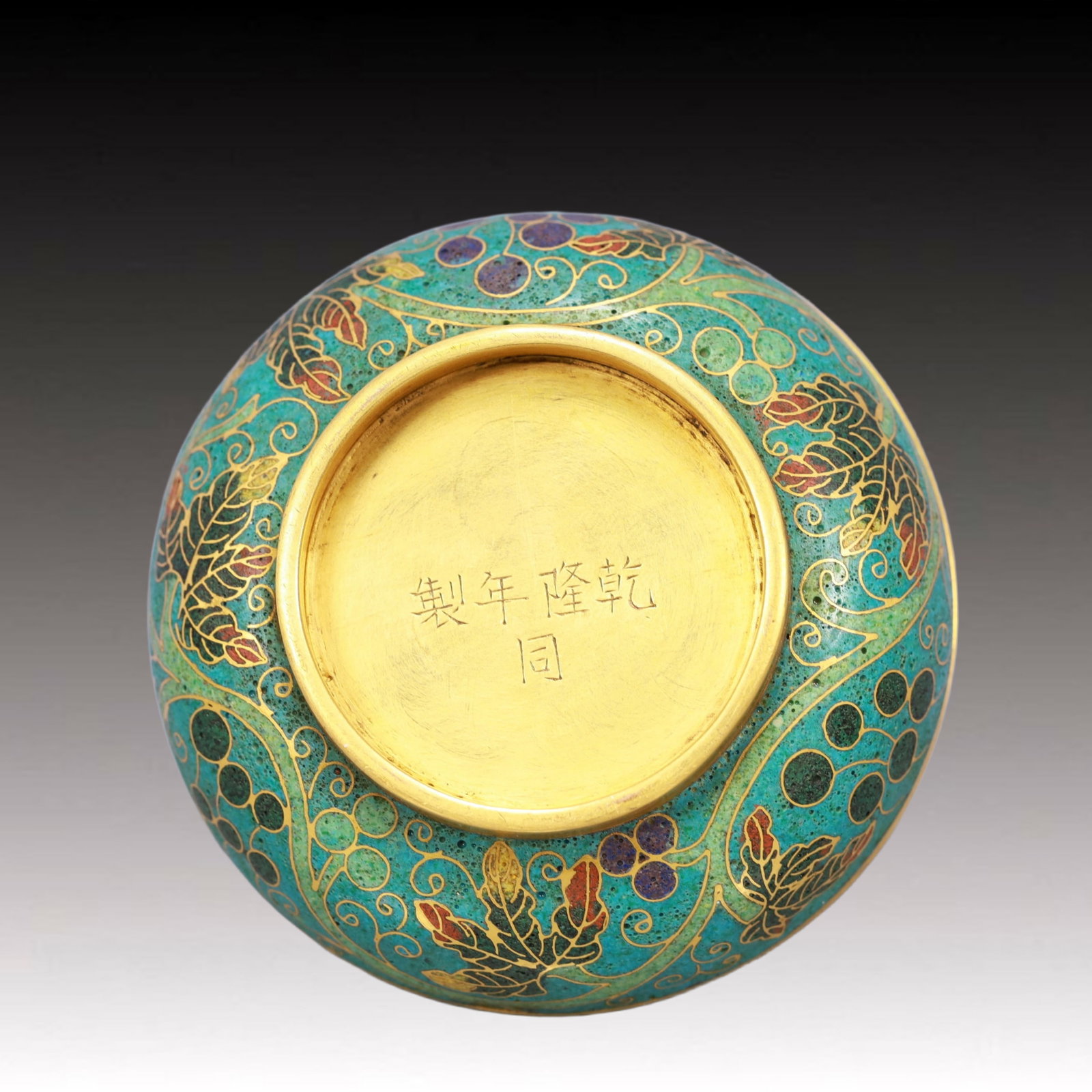 A Pair of Exquisite Cloisonne Grapes Pattern Boxes - 8