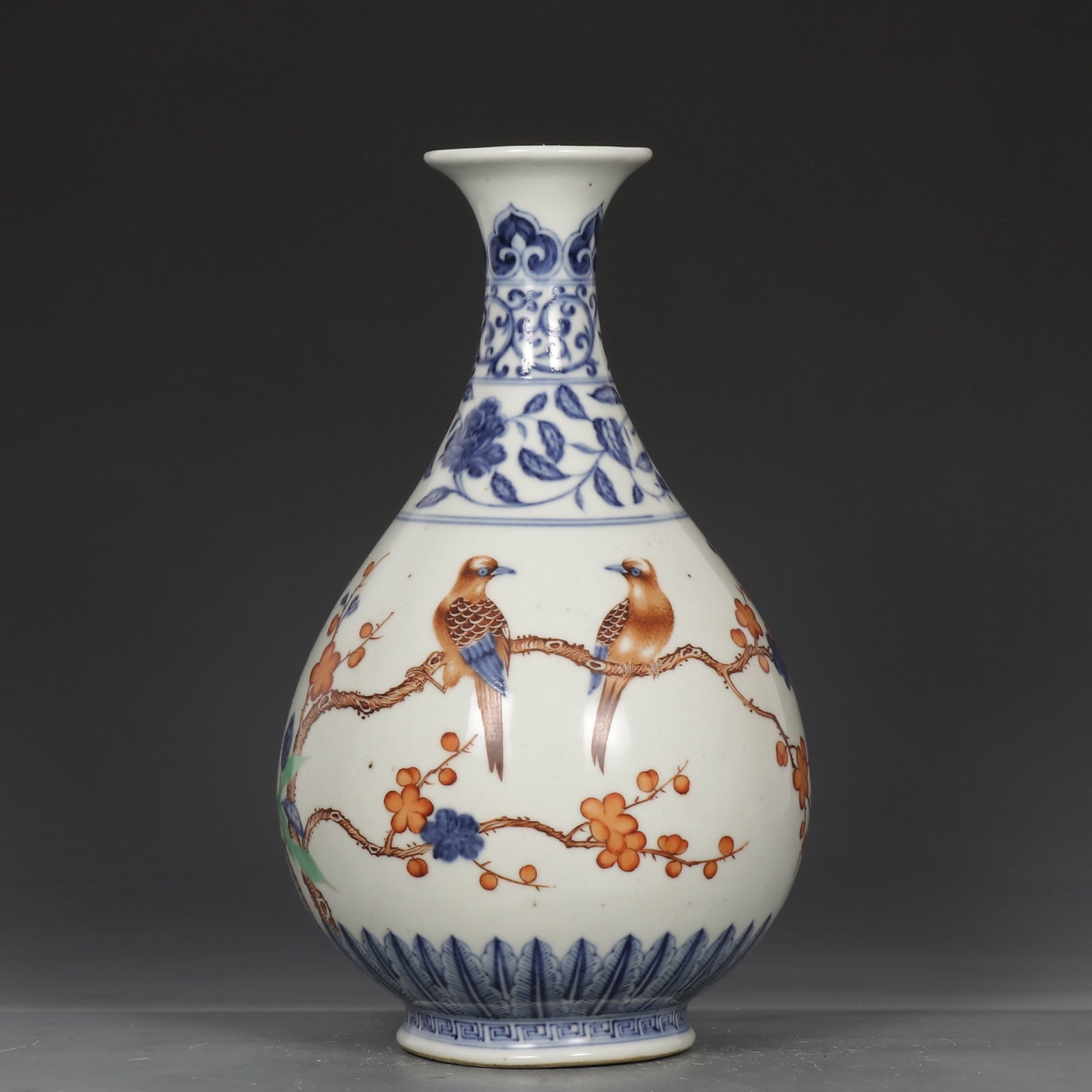 An Exquisite Blue and White Wucai Flower and Bird Pattern Vase: An Exquisite Blue and White Wucai Flower and Bird Pattern Vase,Ming Dynasty,China,Size:13inx7.7in 青花五彩花鸟纹瓶,中国明代