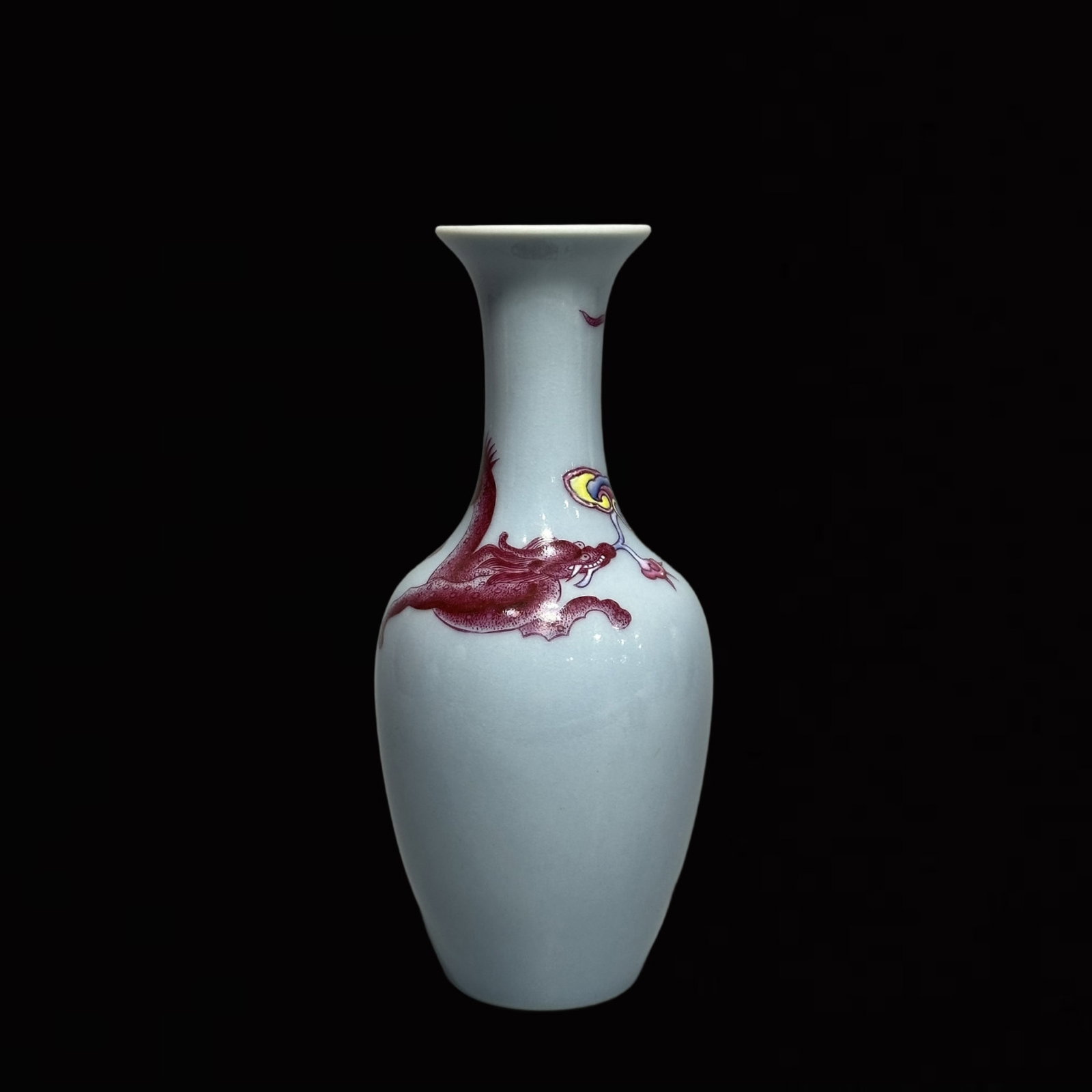 An Exquisite Ruby Red Glazed Dragon Pattern Vase - 2