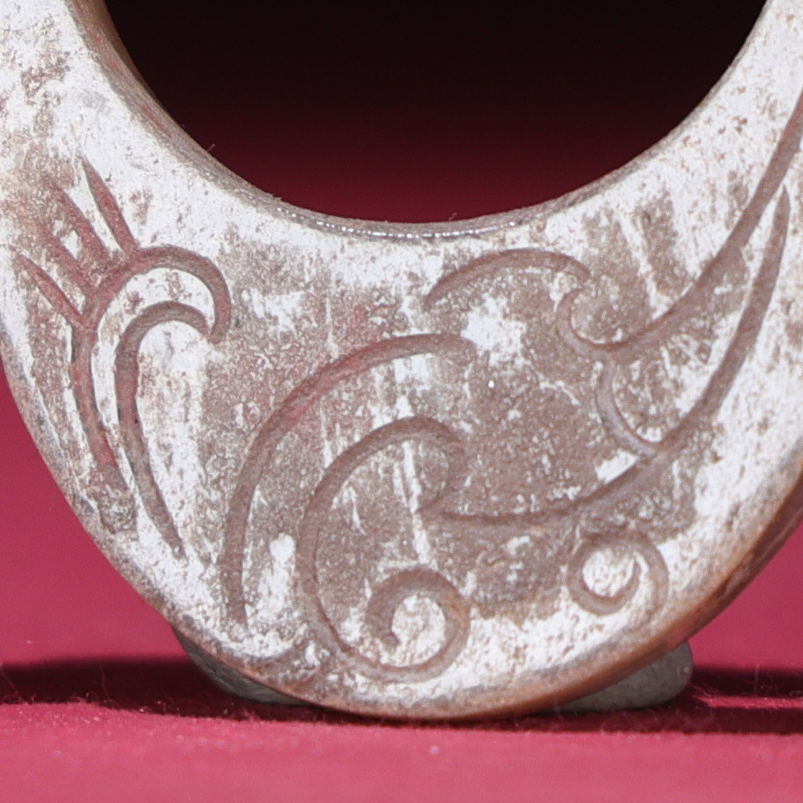 White Jade Dragon Pattern Pendant - 4