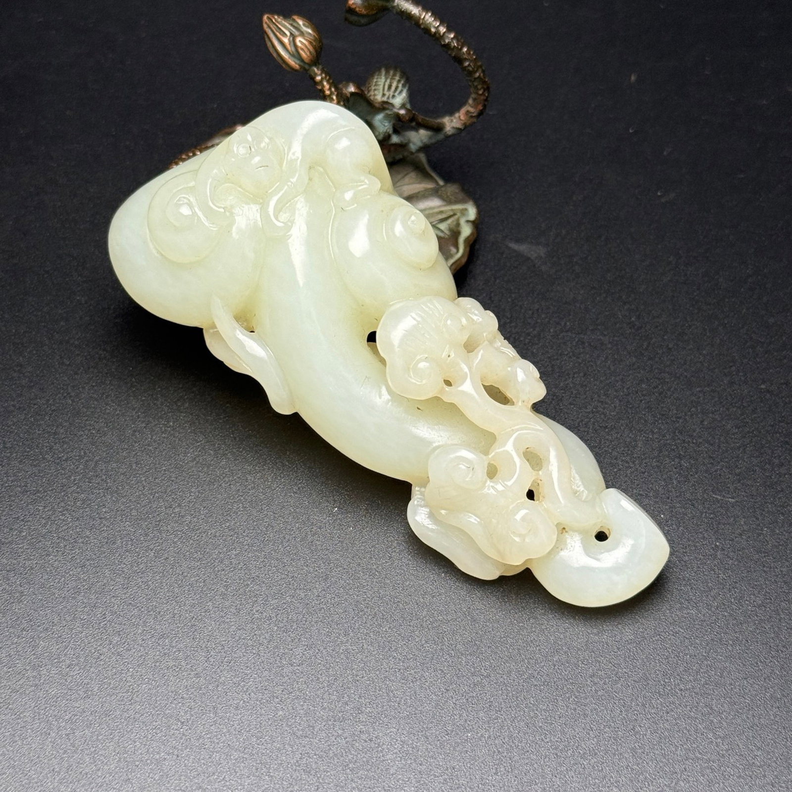 An Exquisite White Jade Ganoderma lucidum Pattern Ruyi - 2